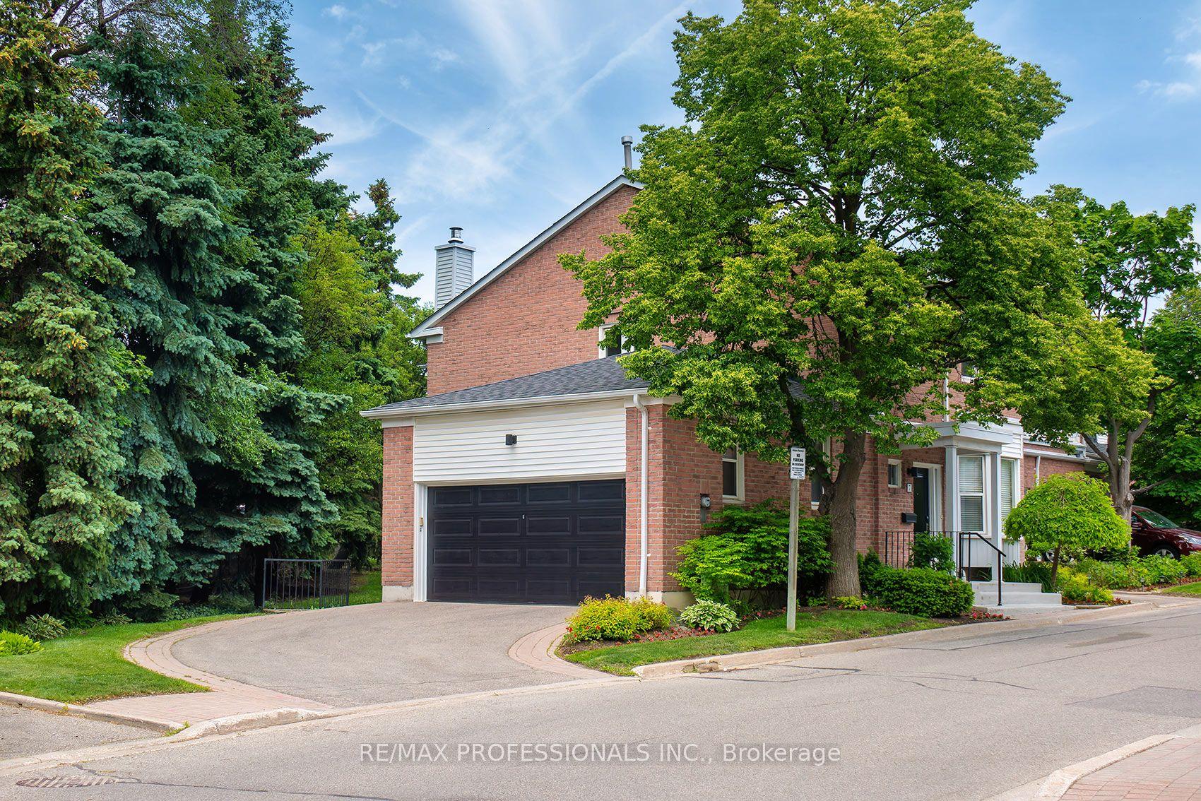 7 Tamarack Circle — photo 1