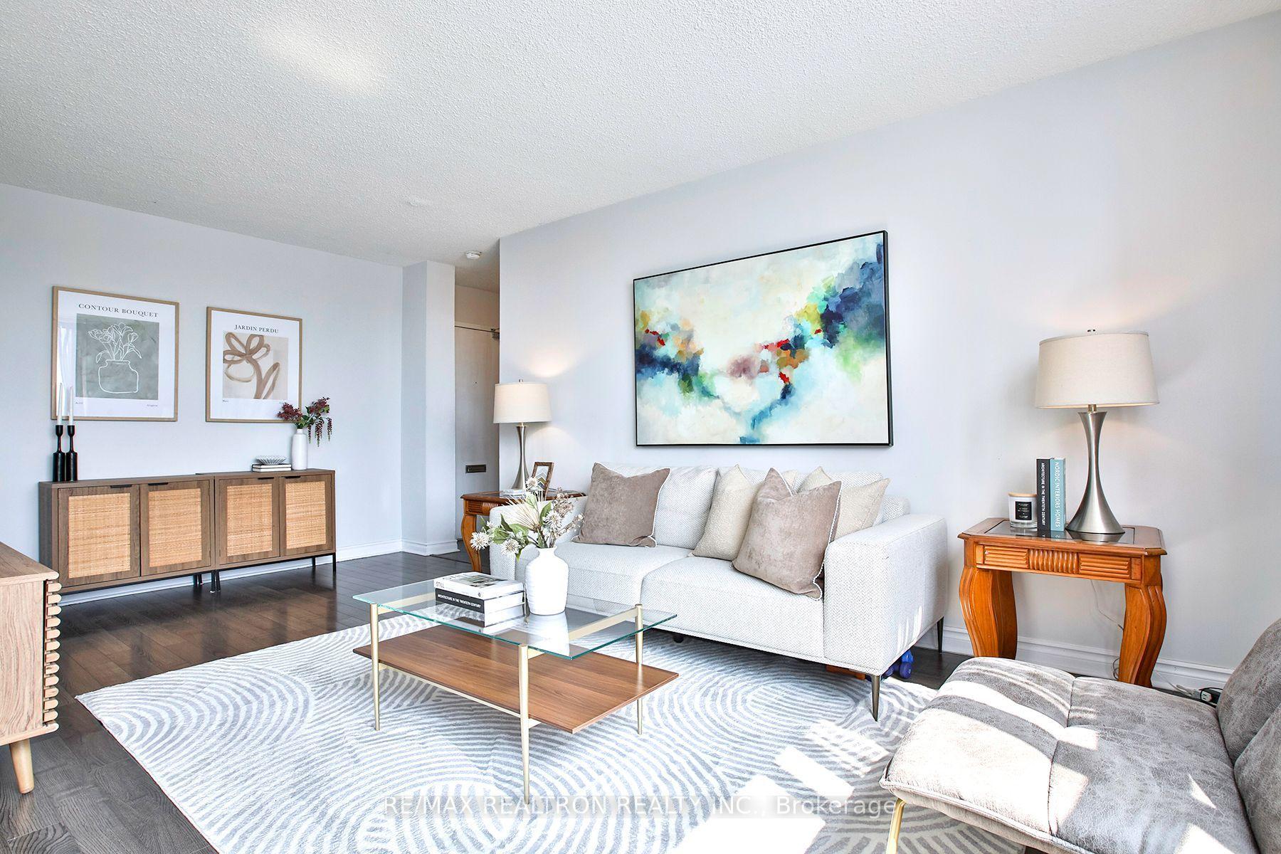 5 Parkway Forest Drive 711 #711, Toronto — Condo for sale, photo 1