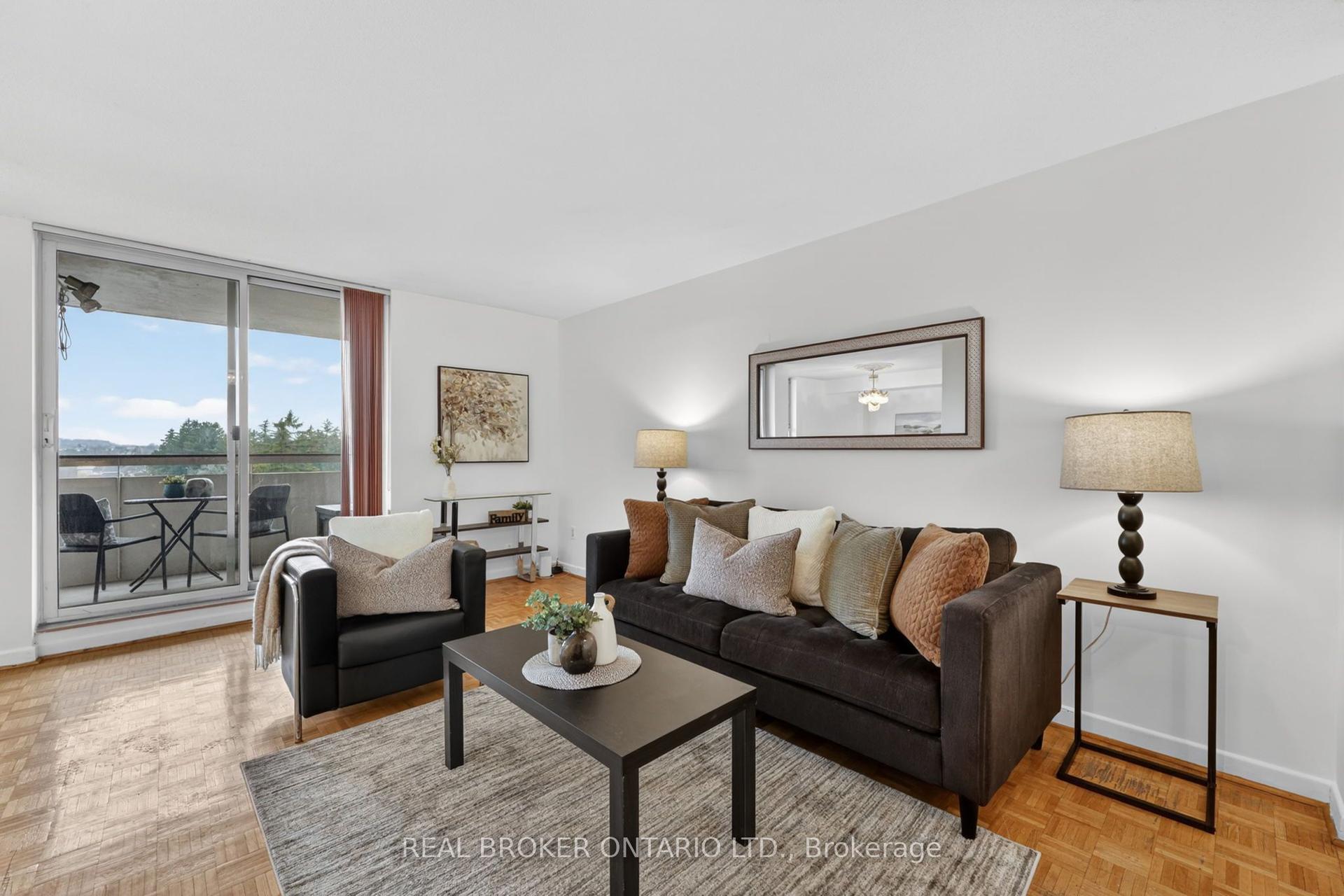 80 Inverlochy Boulevard 901 #901 — photo 1