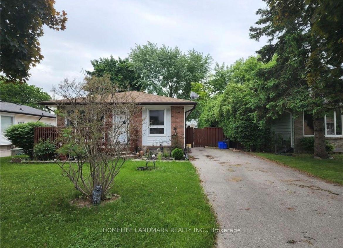 45 Scotchmere Crescent, London South — Detached for lease, photo 1
