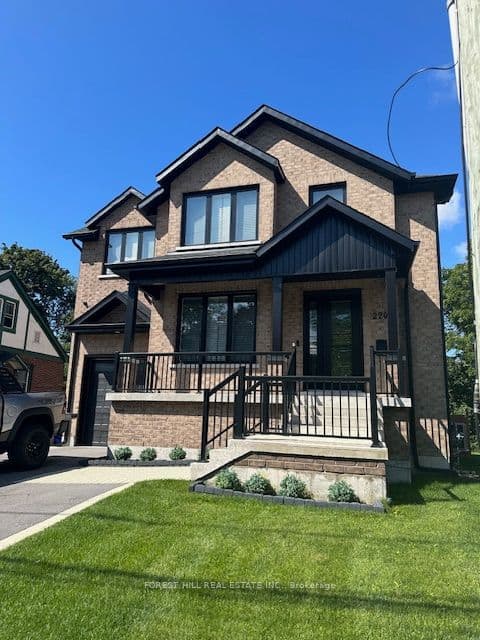 220 Collingwood Street — photo 1