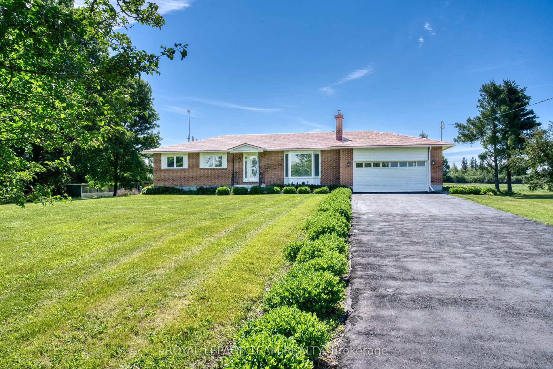 399 Rae Road — photo 1