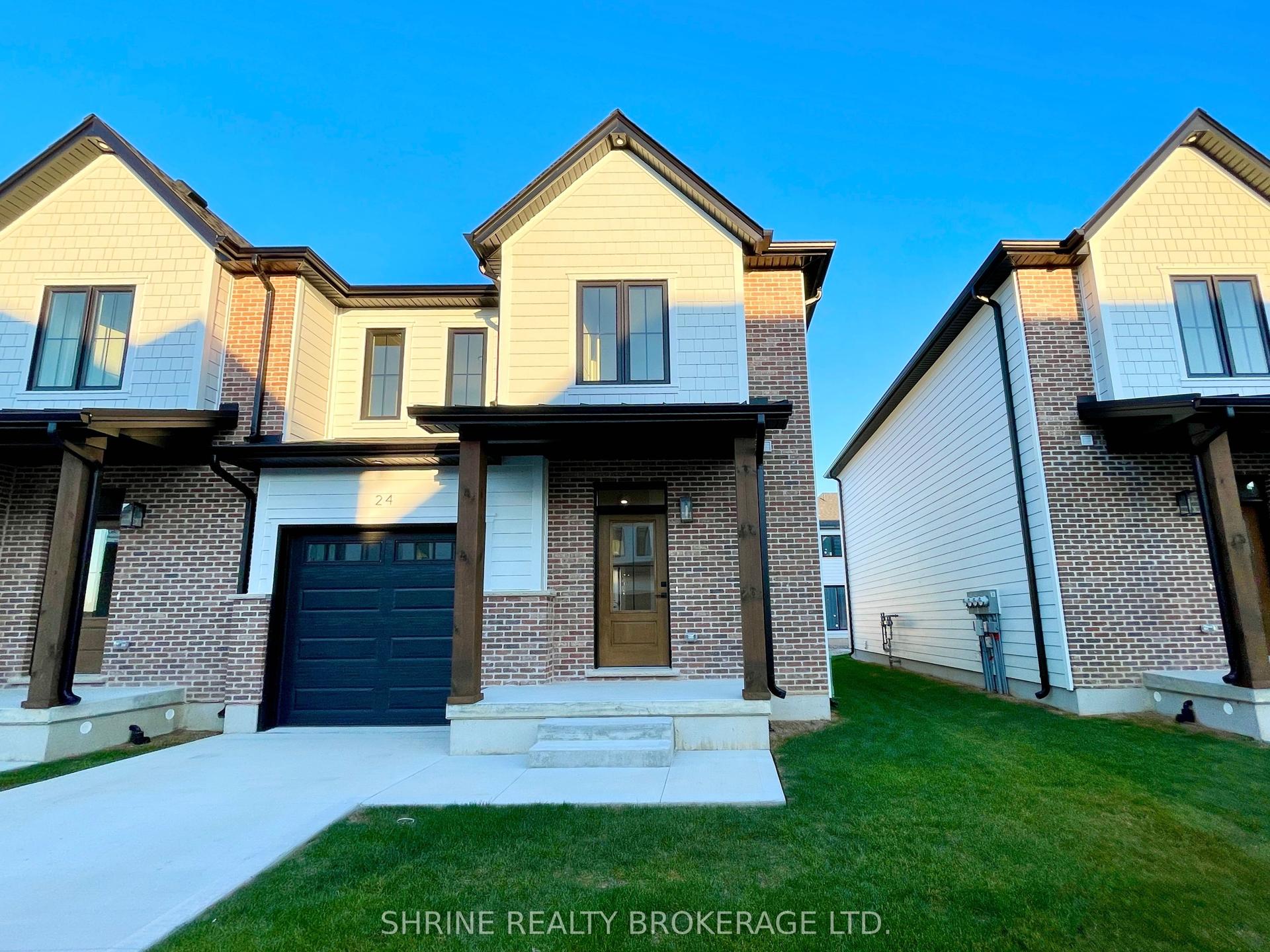 147 Scotts Avenue 24 #24, Lucan Biddulph — Townhouse for lease, photo 1
