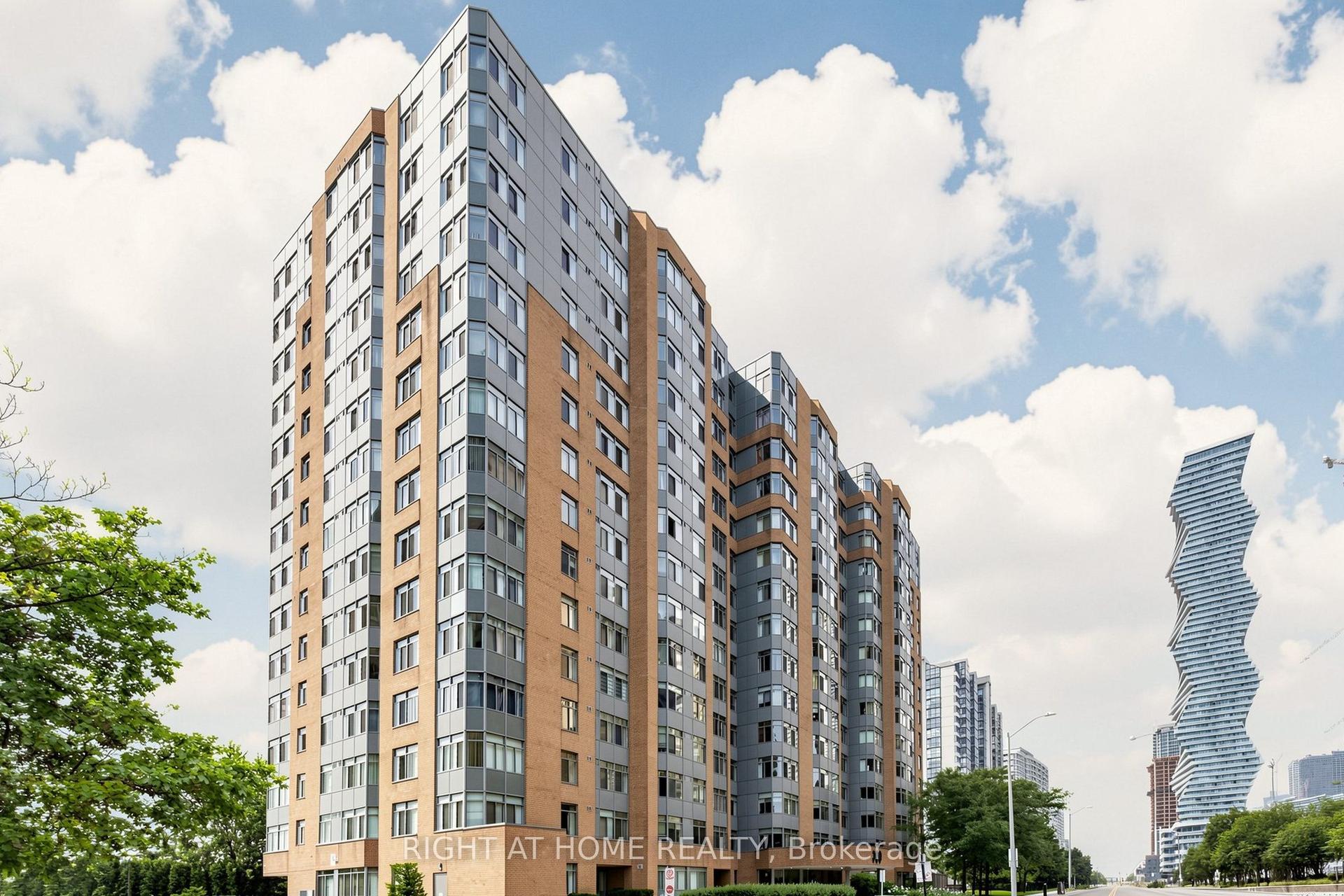 300 Webb Drive PH9 #PH9, Mississauga — Condo for sale, photo 1