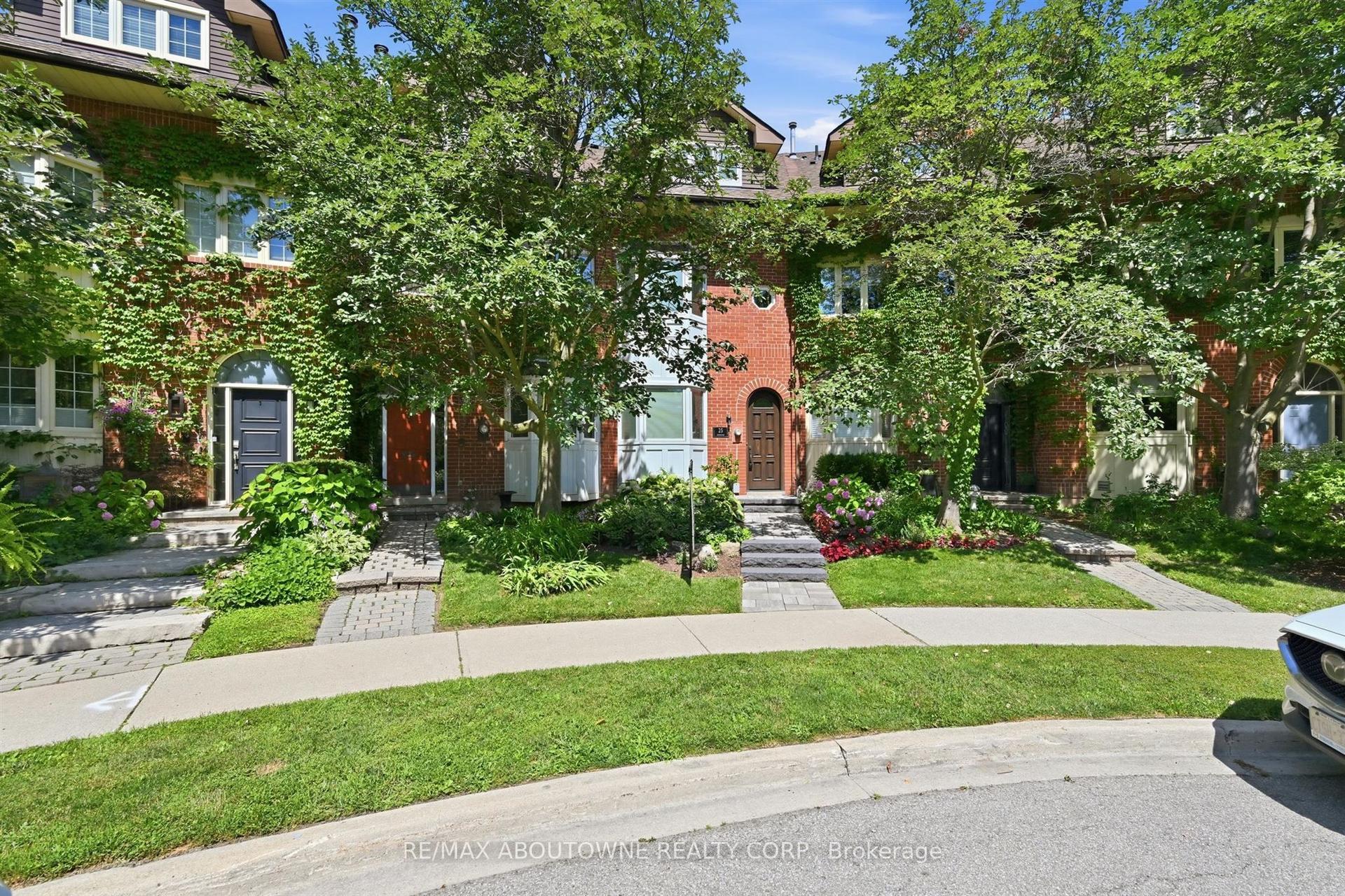 25 Southwind Terrace, Oakville — Townhouse for sale, photo 1