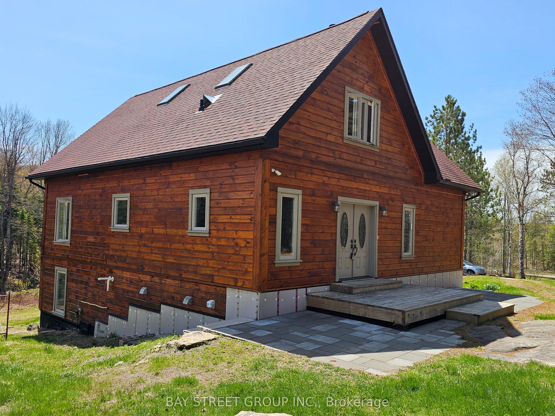 1032 Spring Lake Road — photo 1
