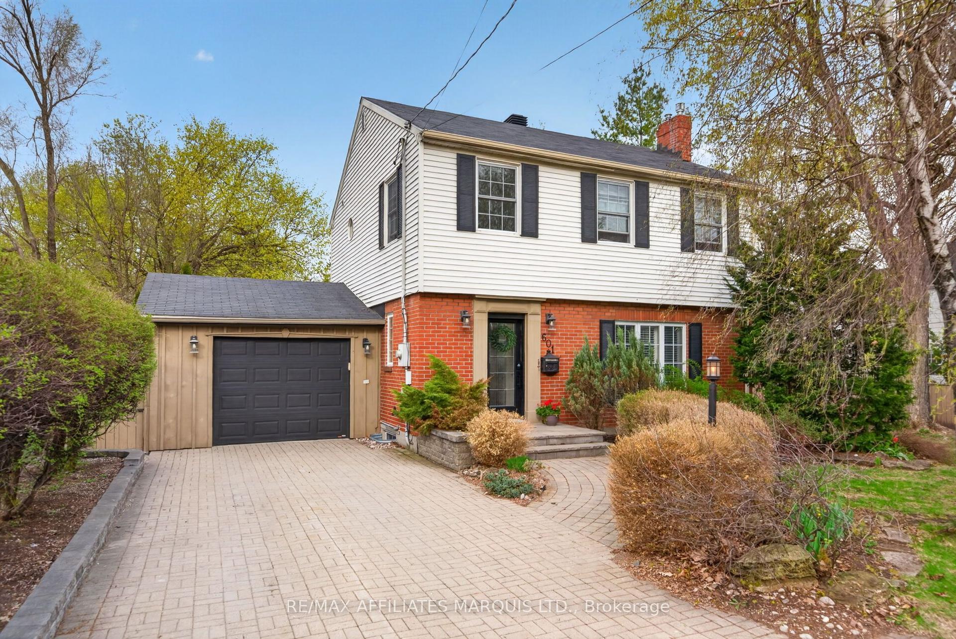 601 James Street — photo 1