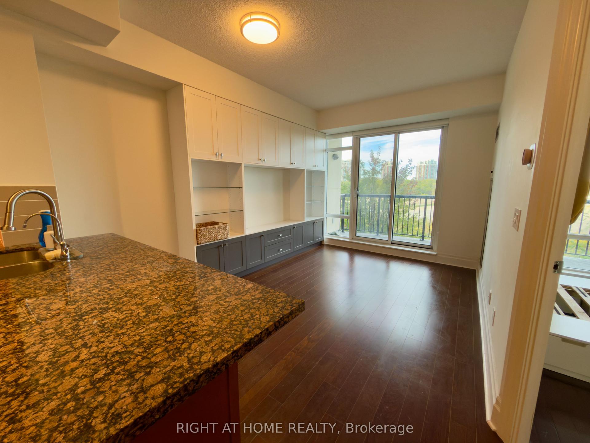 131 Upper Duke Crescent 310 #310, Markham — Condo for lease, photo 1
