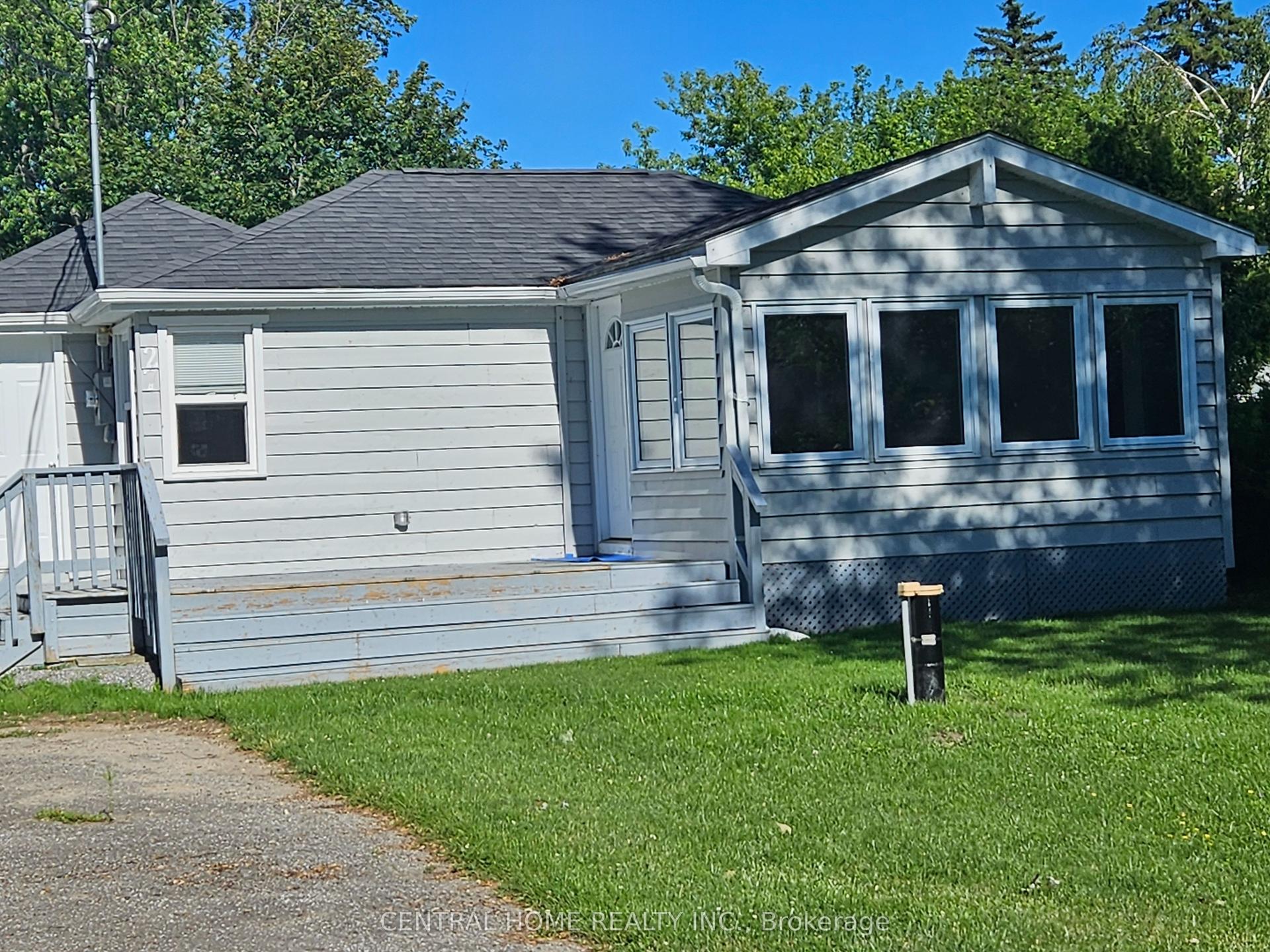 27 Blue Heron Drive — photo 1
