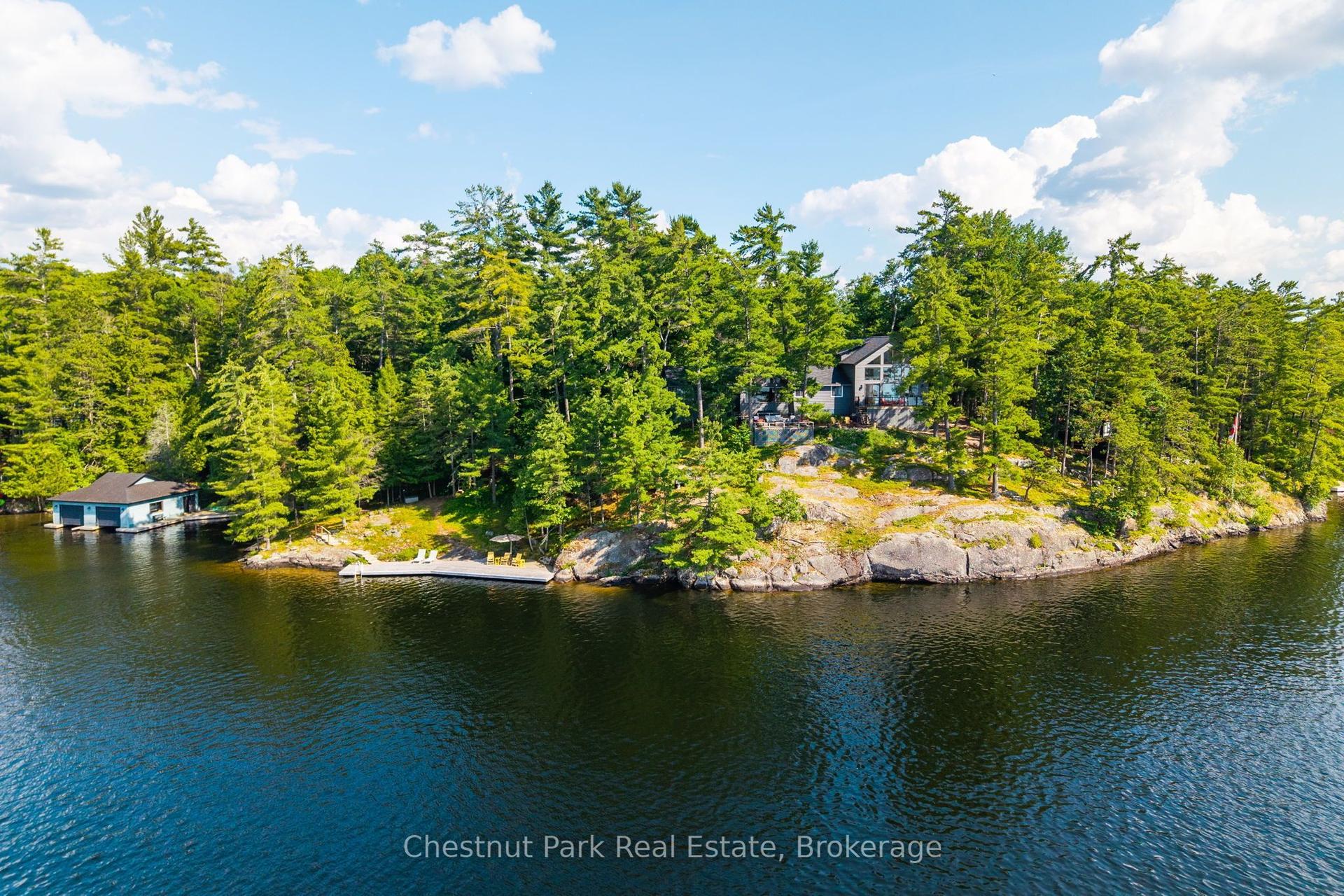 1218 Purdy Road, Muskoka Lakes — Detached for sale, photo 1