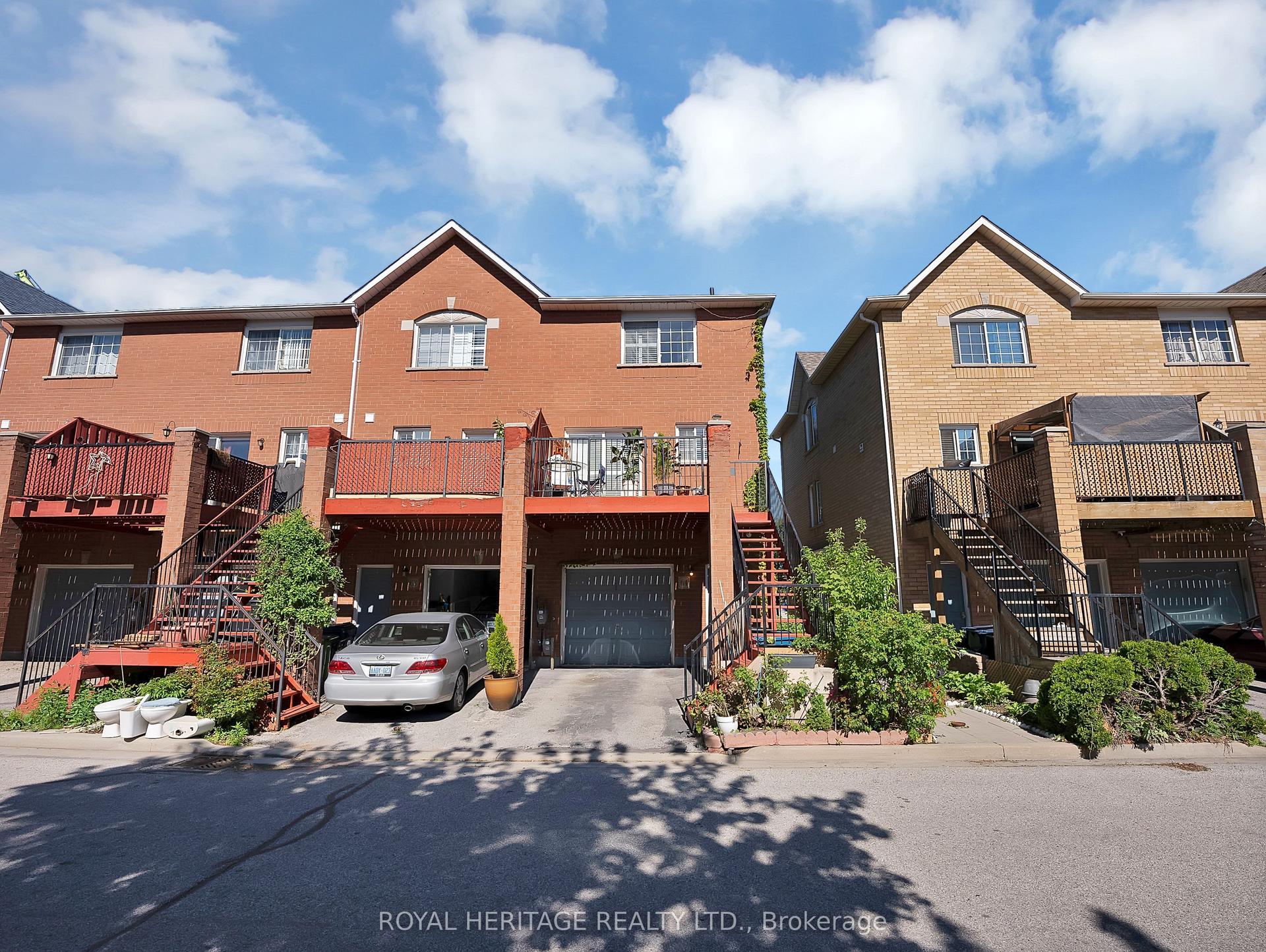 2758 Eglinton Avenue E 64 #64 — photo 1