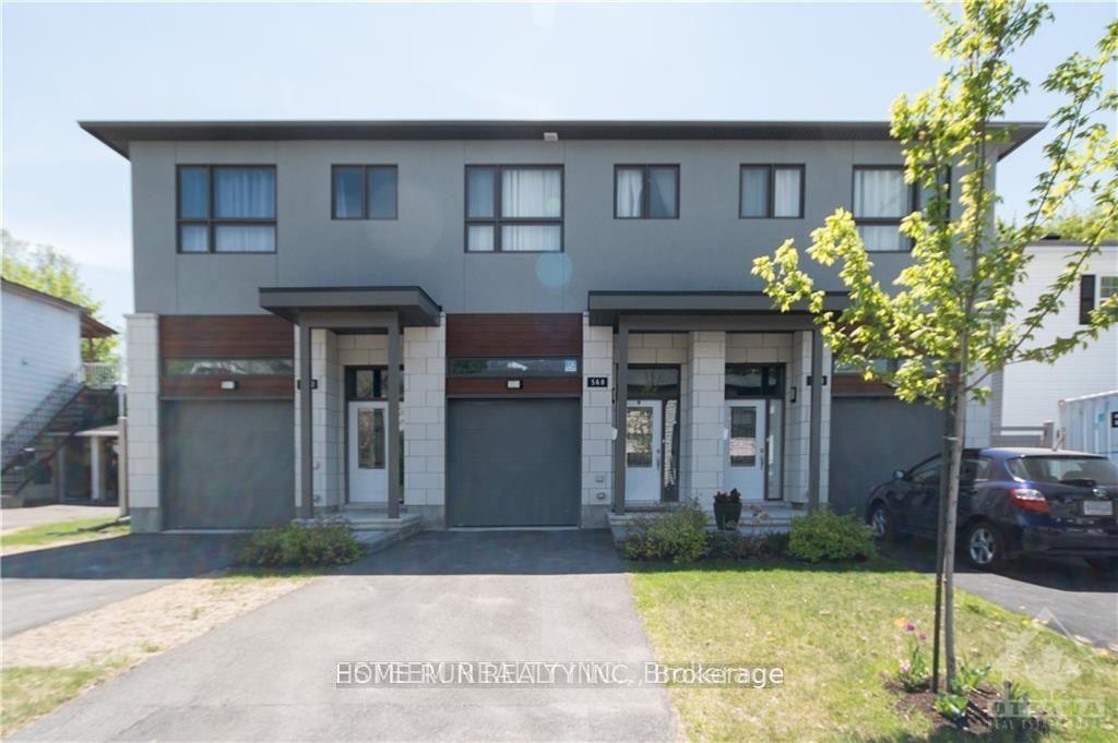 560 Mutual Street, Overbrook - Castleheights and Area — Townhouse for lease, photo 1