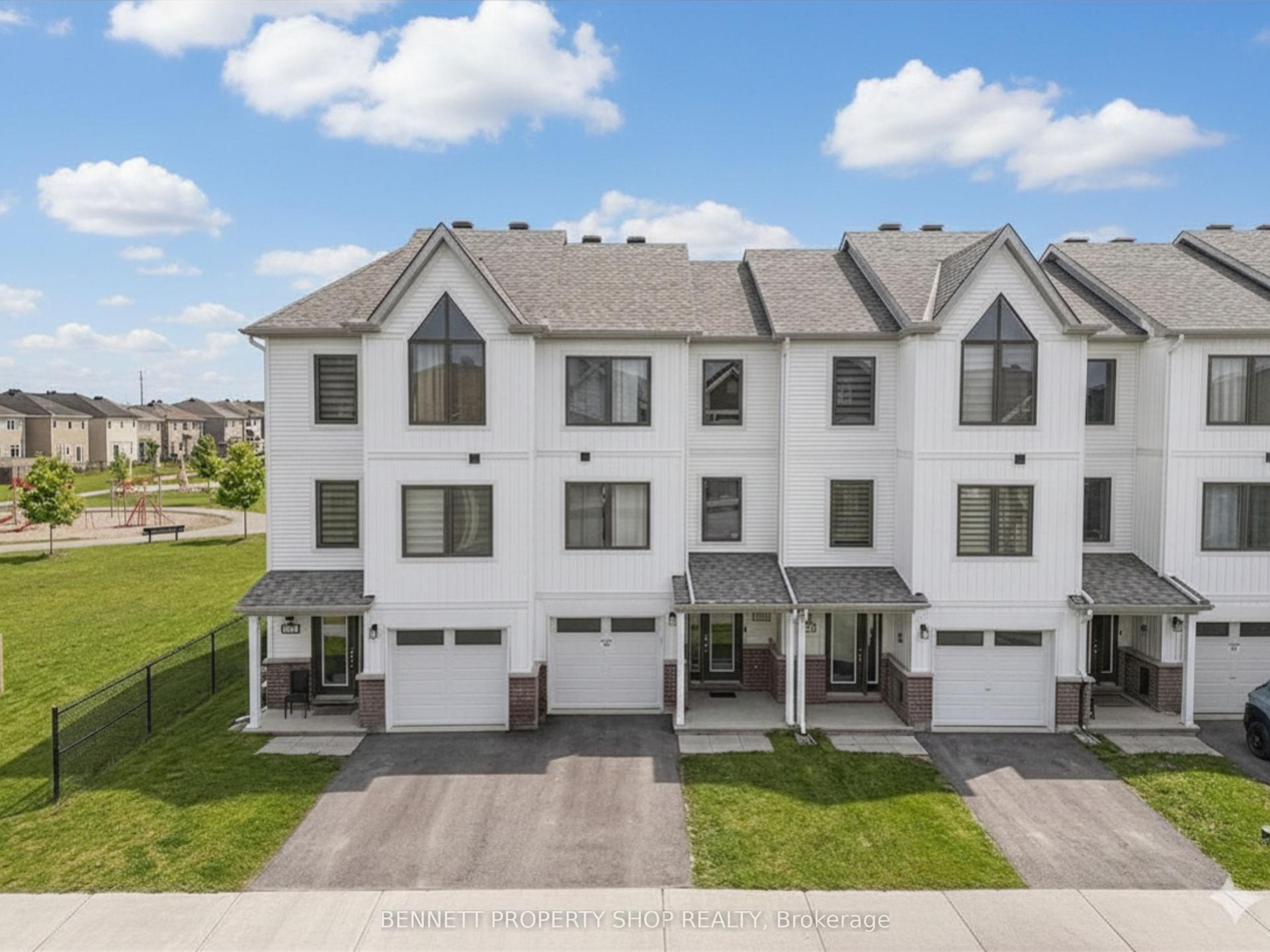2412 Watercolours Way, Barrhaven — Townhouse for sale, photo 1