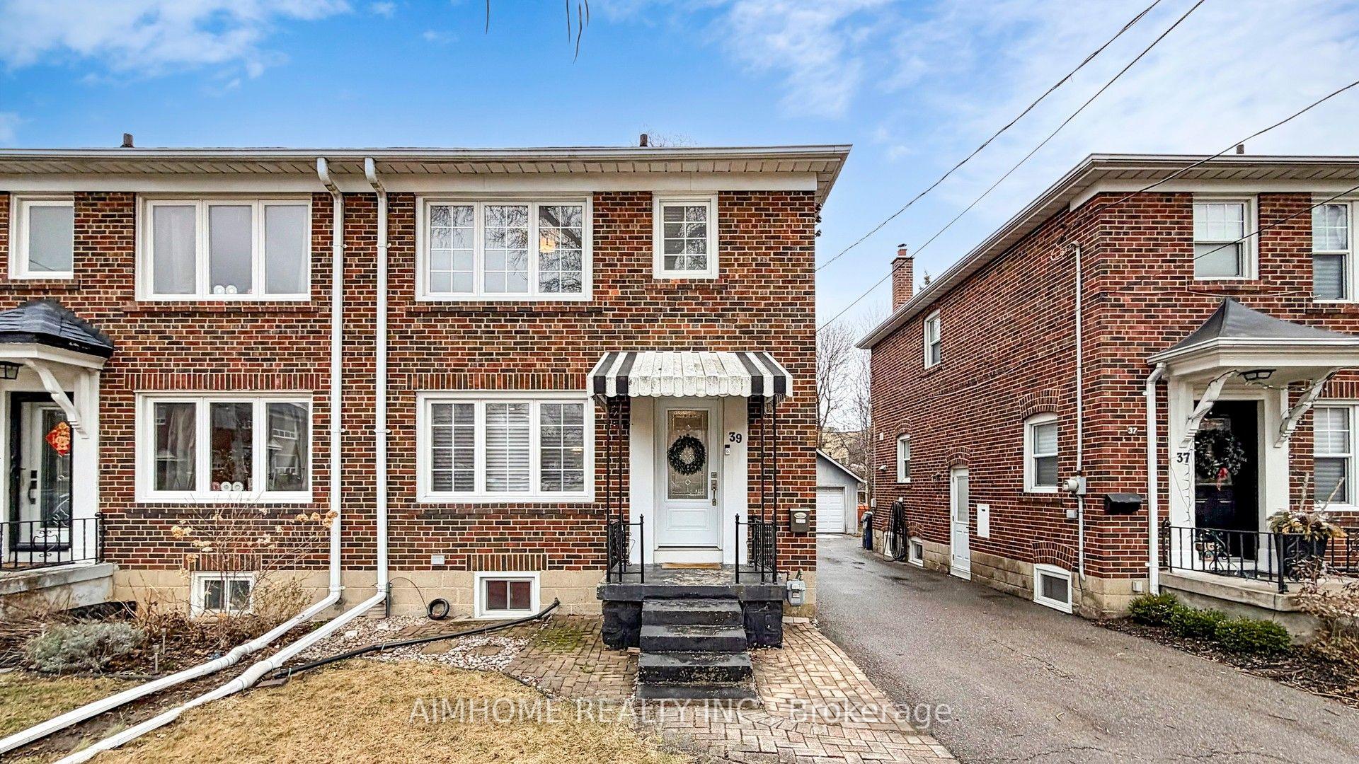 39 Brentcliffe Road — photo 1
