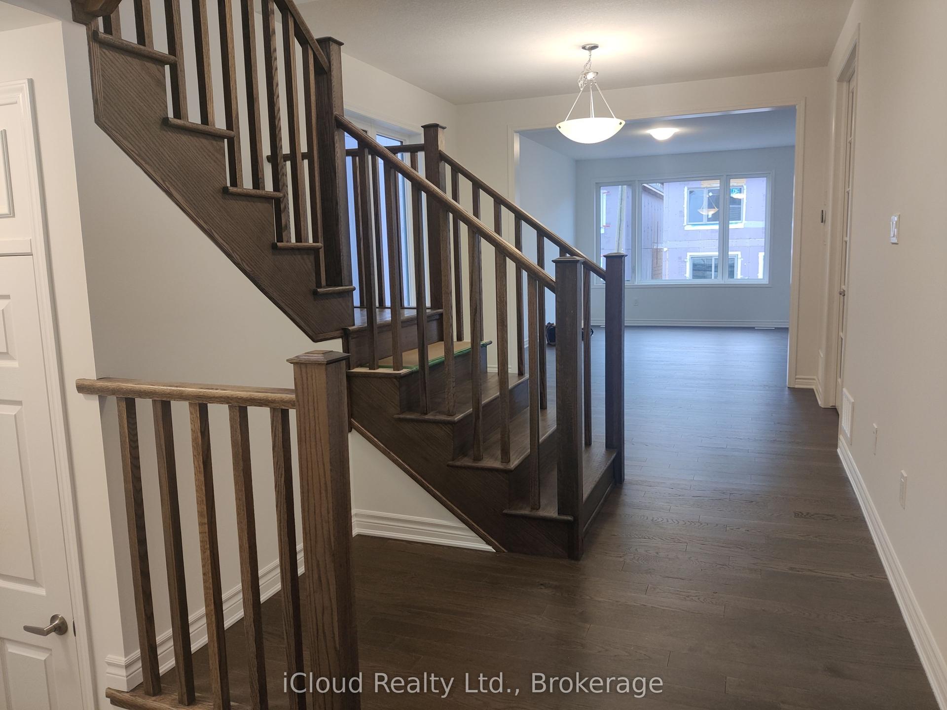 26 Milt Schmidt Street, Kitchener — Detached for lease, photo 1