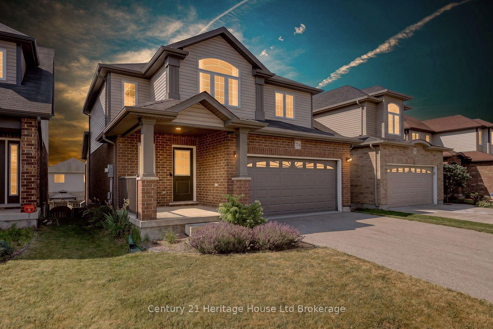 734 Frontenac Crescent, Woodstock — Detached for sale, photo 1