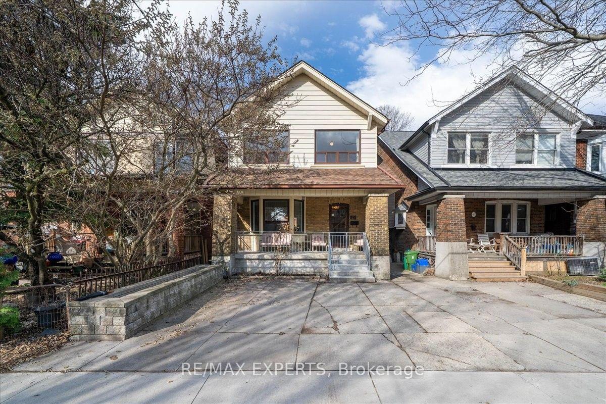 42 Atlas Avenue — photo 1