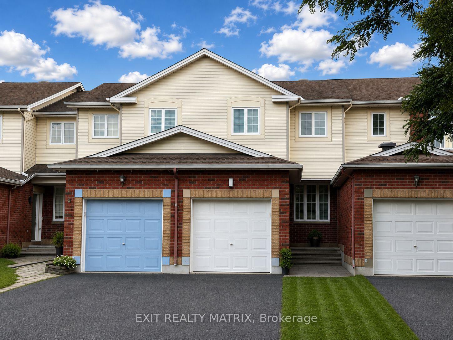 155 Margrave Avenue, Hunt Club - South Keys and Area — Townhouse for lease, photo 1