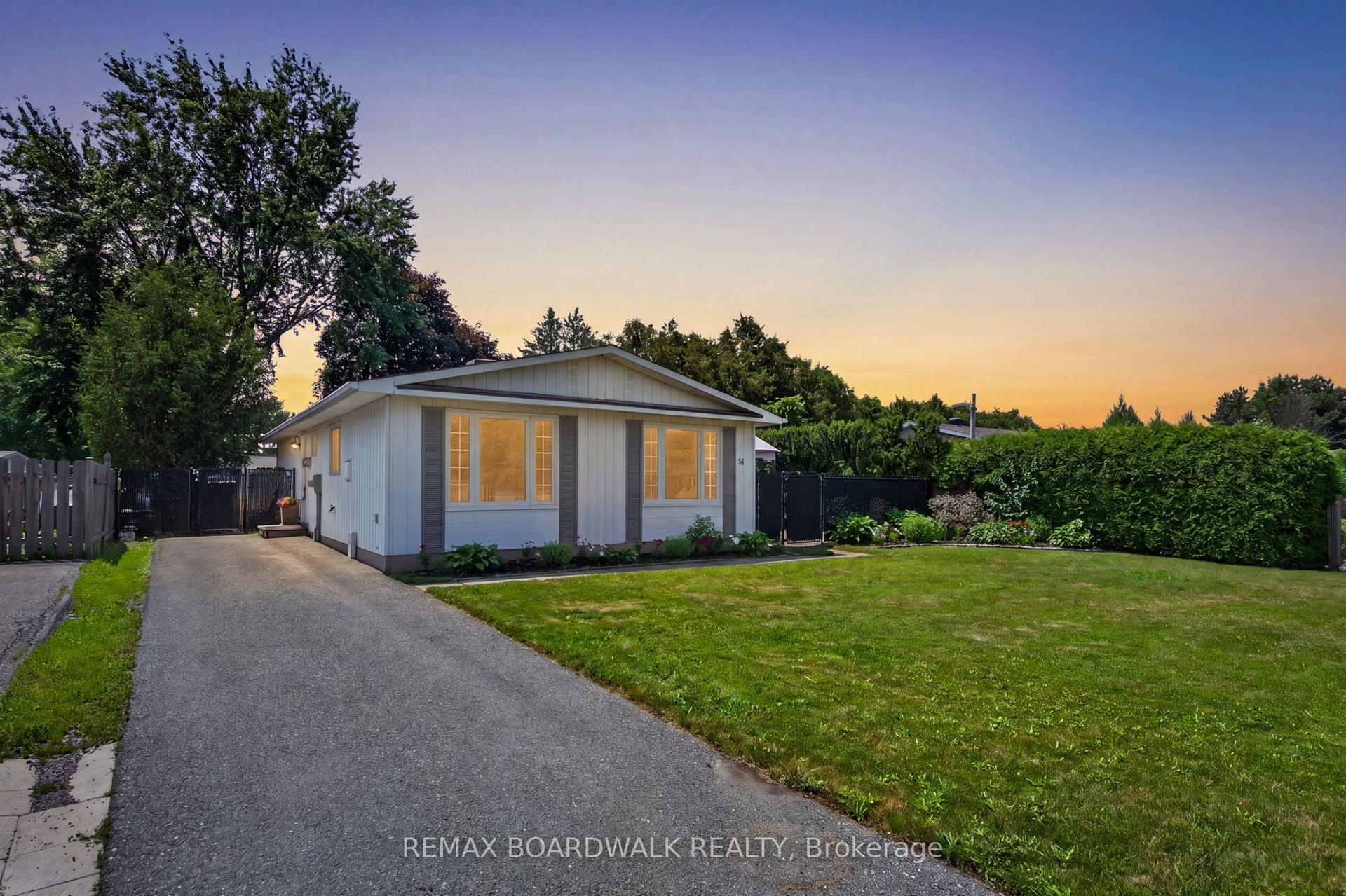 34 Binscarth Crescent, Kanata — Detached for sale, photo 1