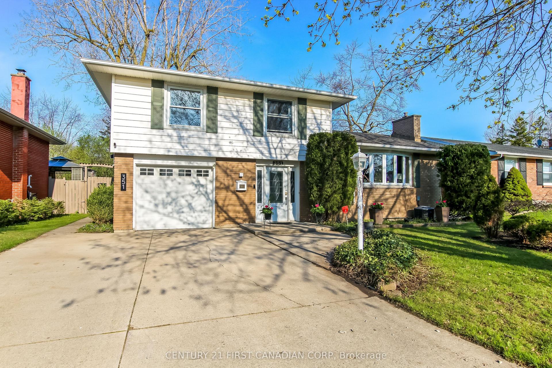 351 Base Line Road W — photo 1