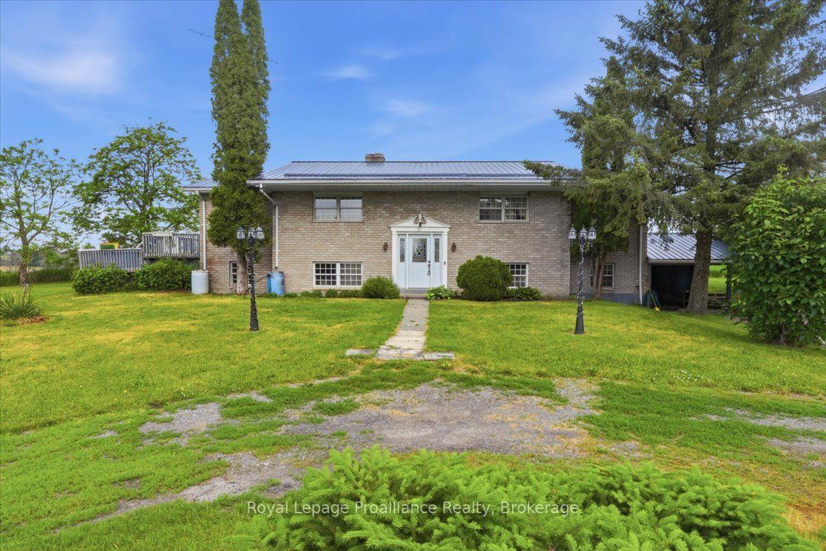 20 Barrett Road — photo 1
