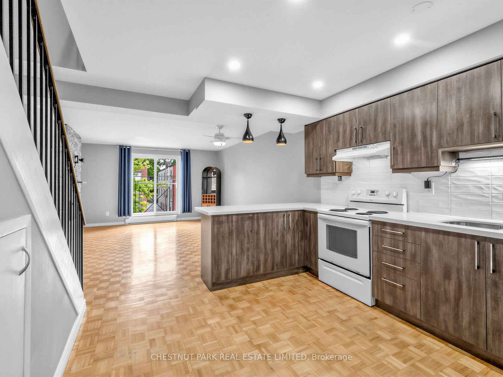 880 Broadview Avenue 3 #3 — photo 1