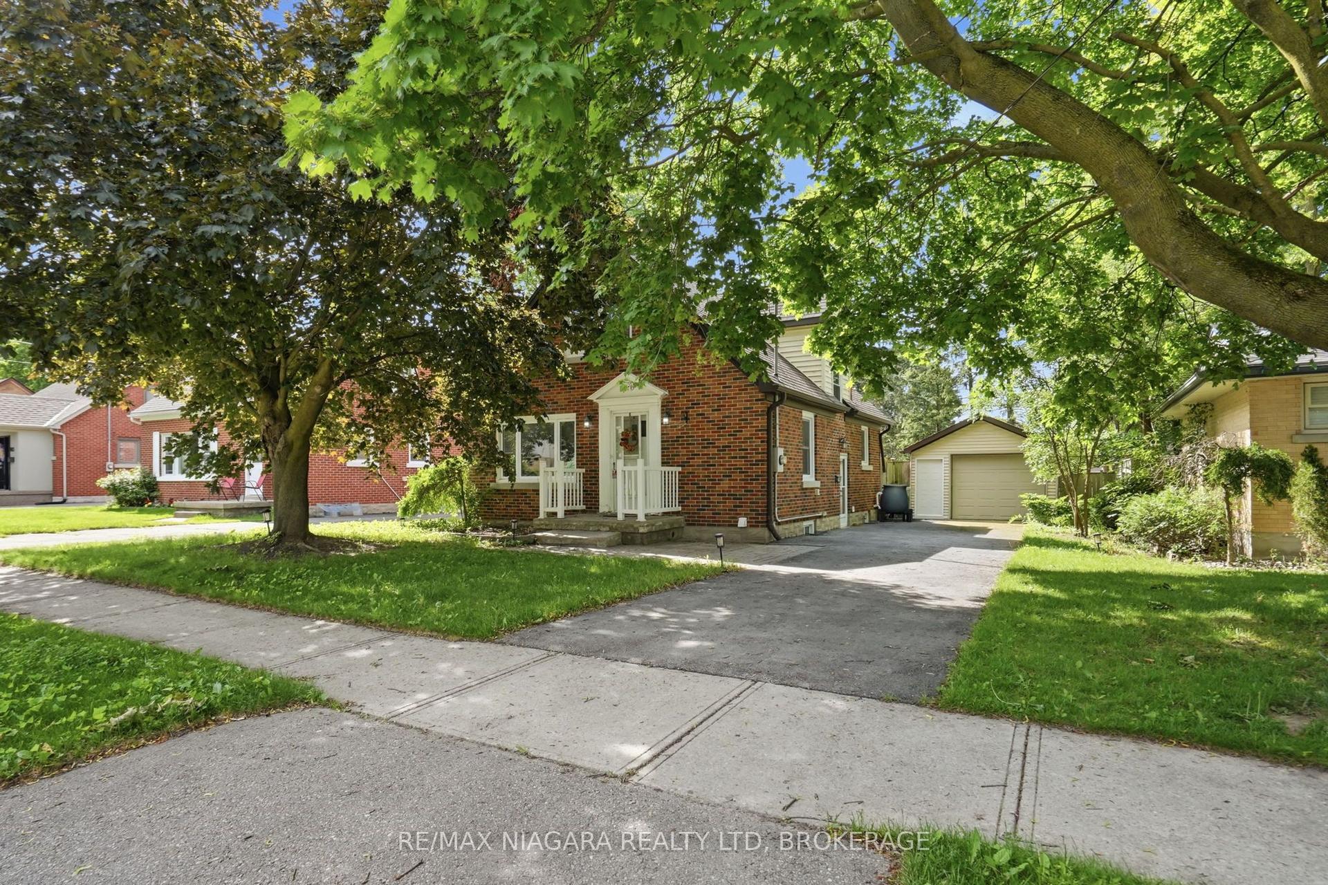 179 Murdock Avenue — photo 1