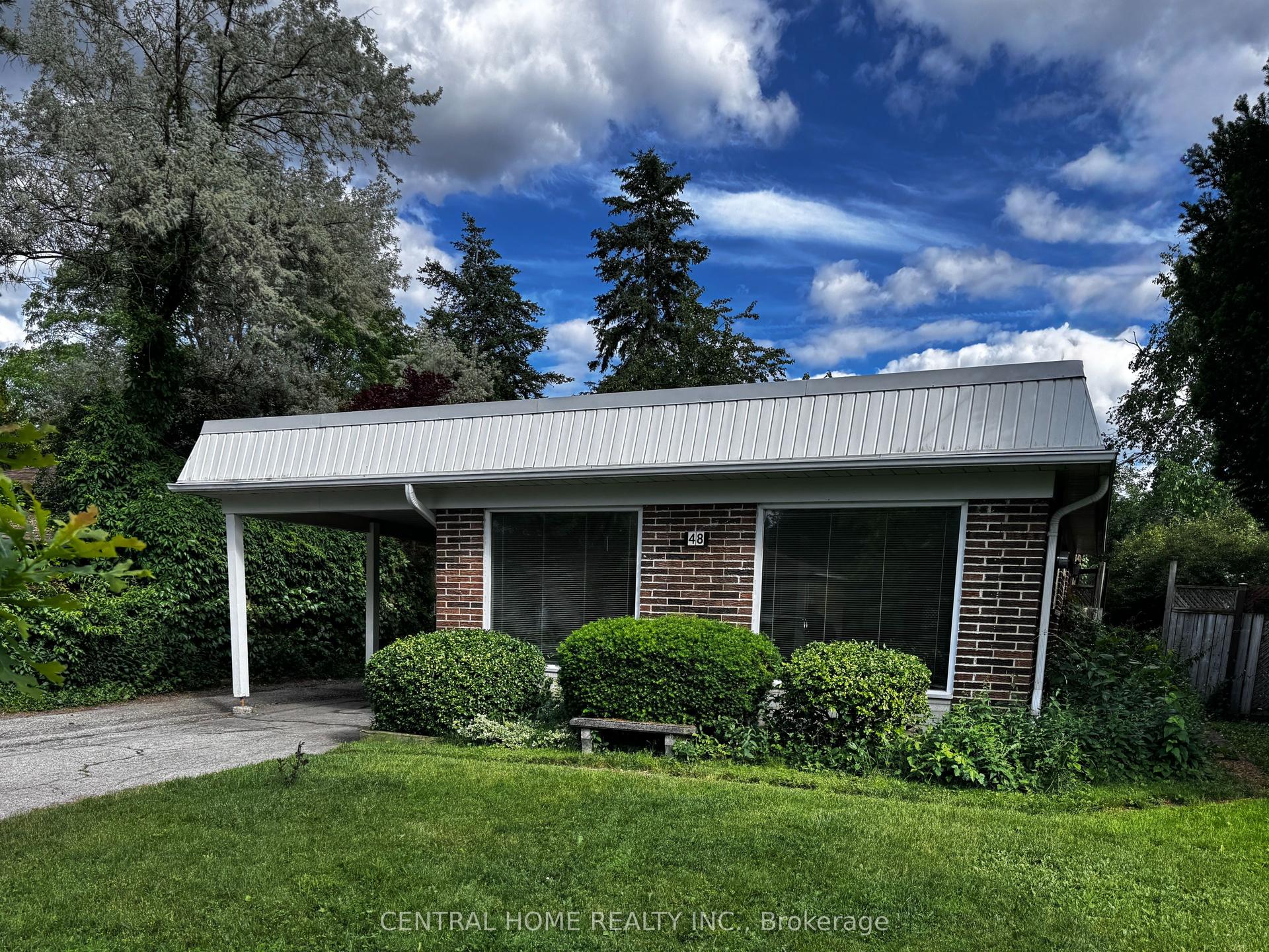 48 Kempsell Crescent — photo 1
