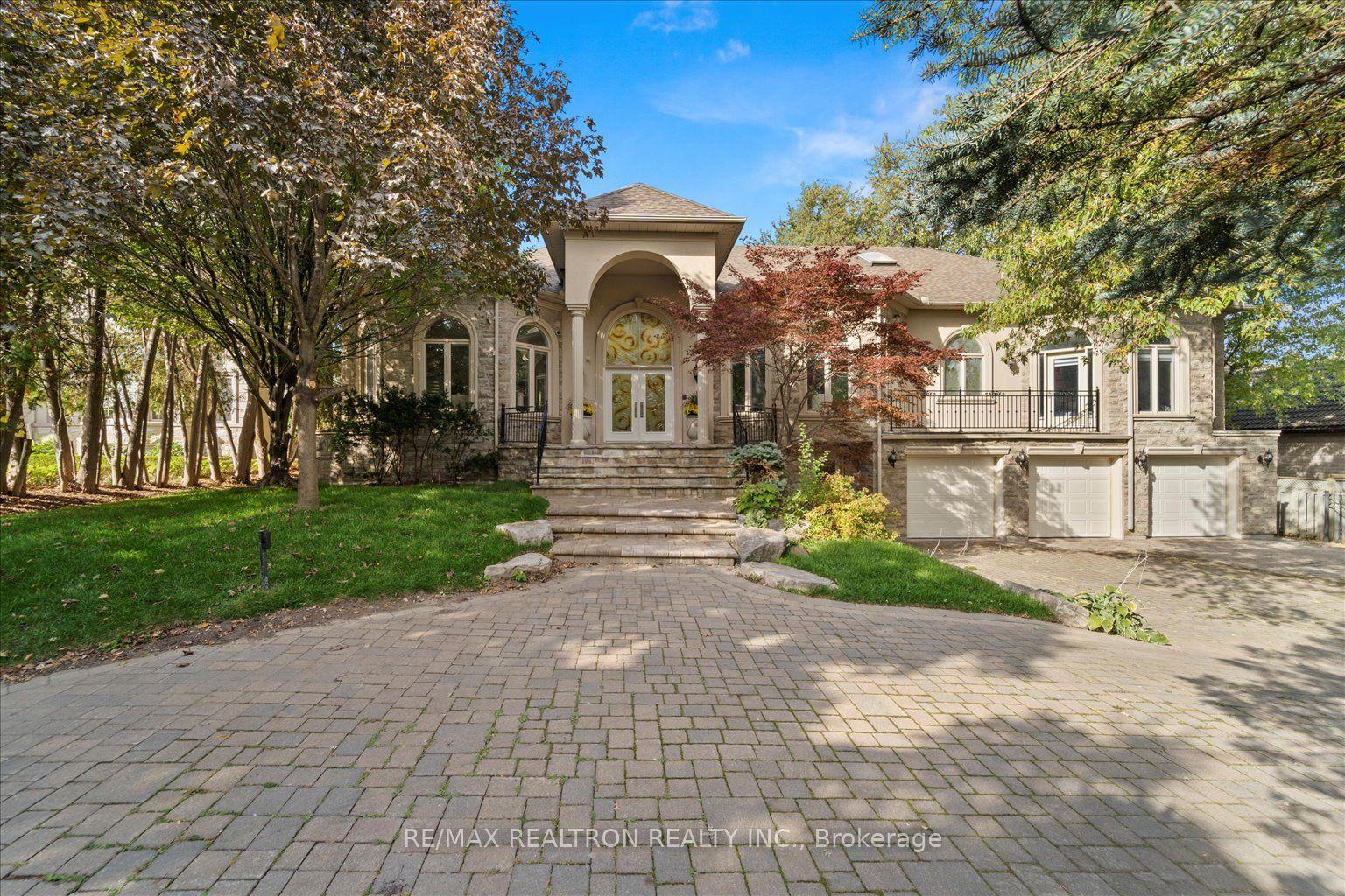 48 Arnold Avenue — photo 1