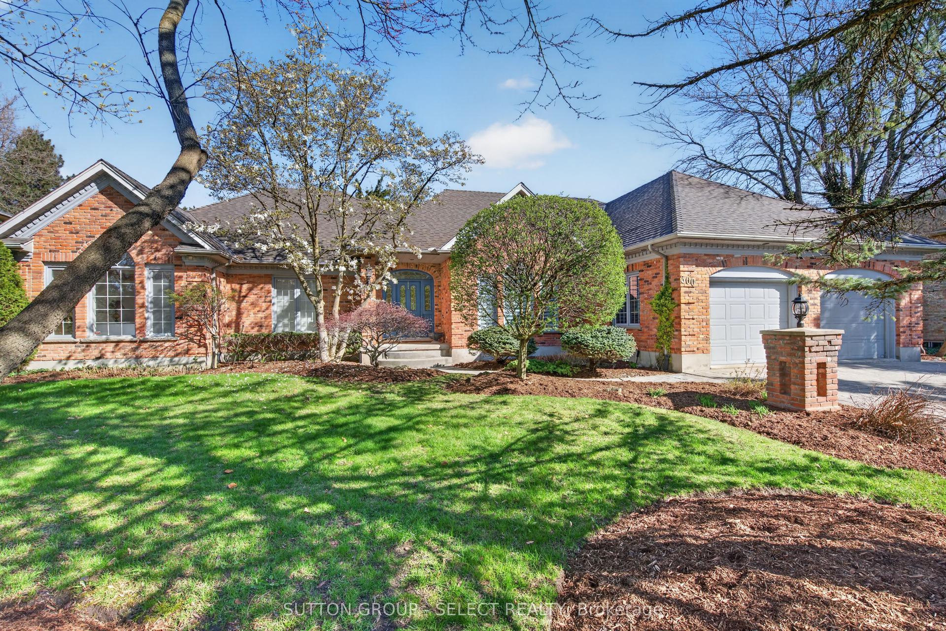 300 Windermere Court W — photo 1