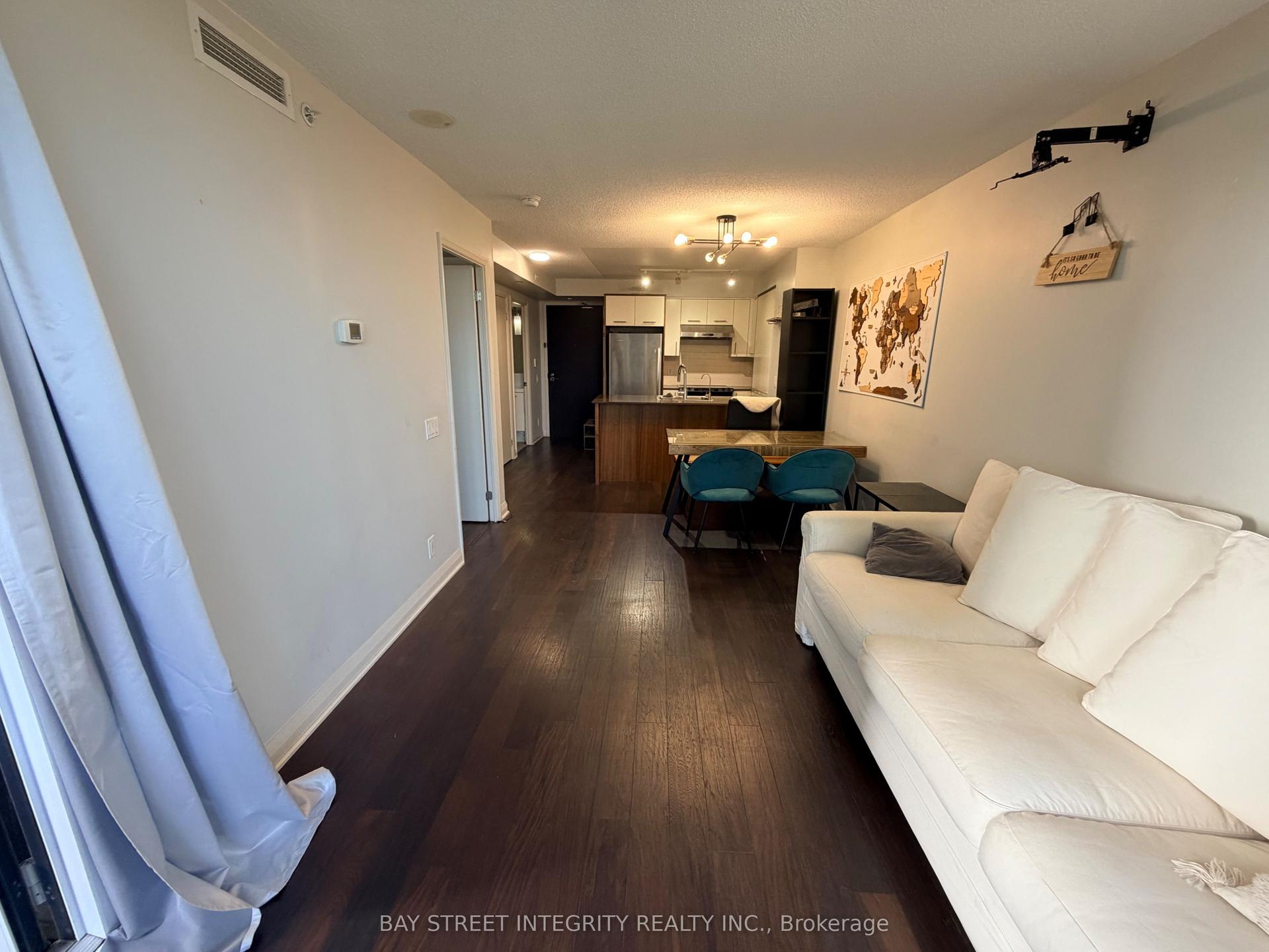 1 Valhalla Inn Road 703 #703, Toronto — Condo for lease, photo 1
