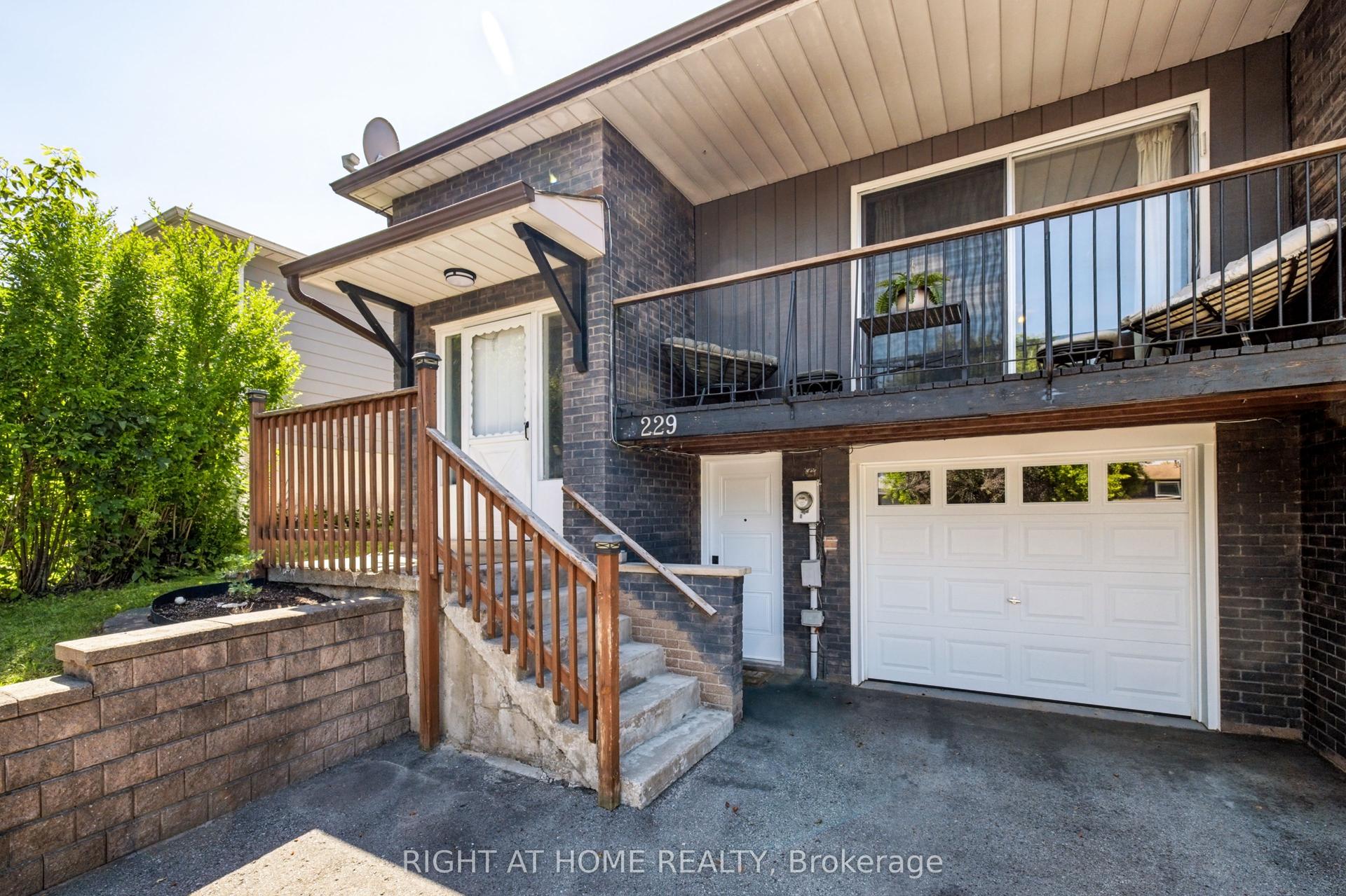 229 Britannia Avenue, Bradford West Gwillimbury — Semi-Detached for sale, photo 1