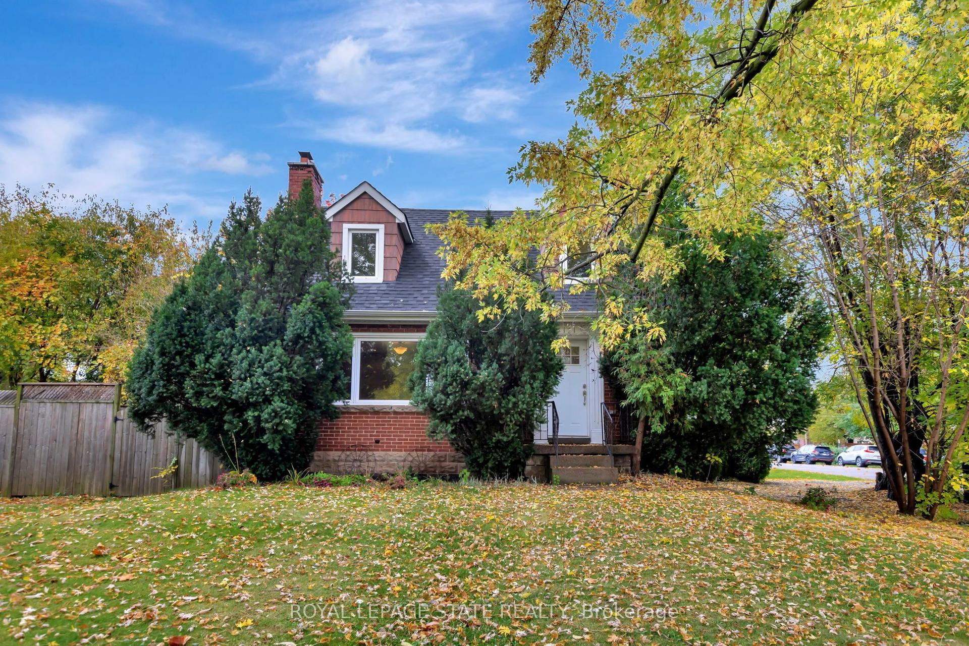 121 King Street E, Hamilton — Detached for lease, photo 1