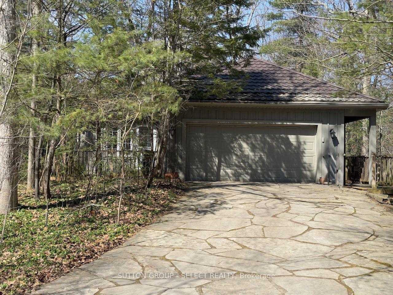 10297 Dogwood Crescent — photo 1