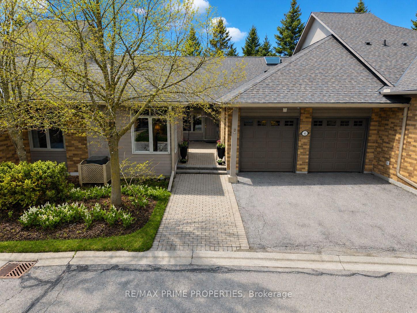 4 Colleen Bay Way — photo 1