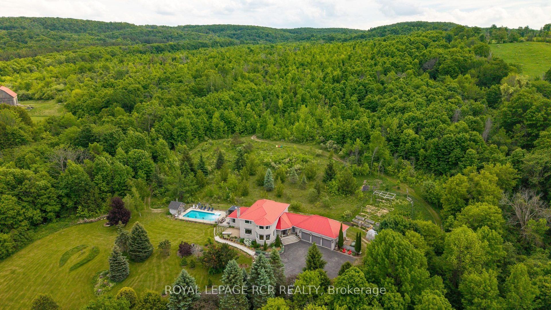 529648 Osprey-The Blue Mountains Townline — photo 1
