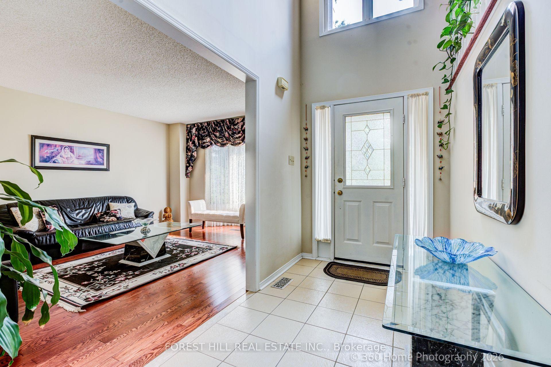 3679 Loyalist Drive, Mississauga — Detached for sale, photo 1