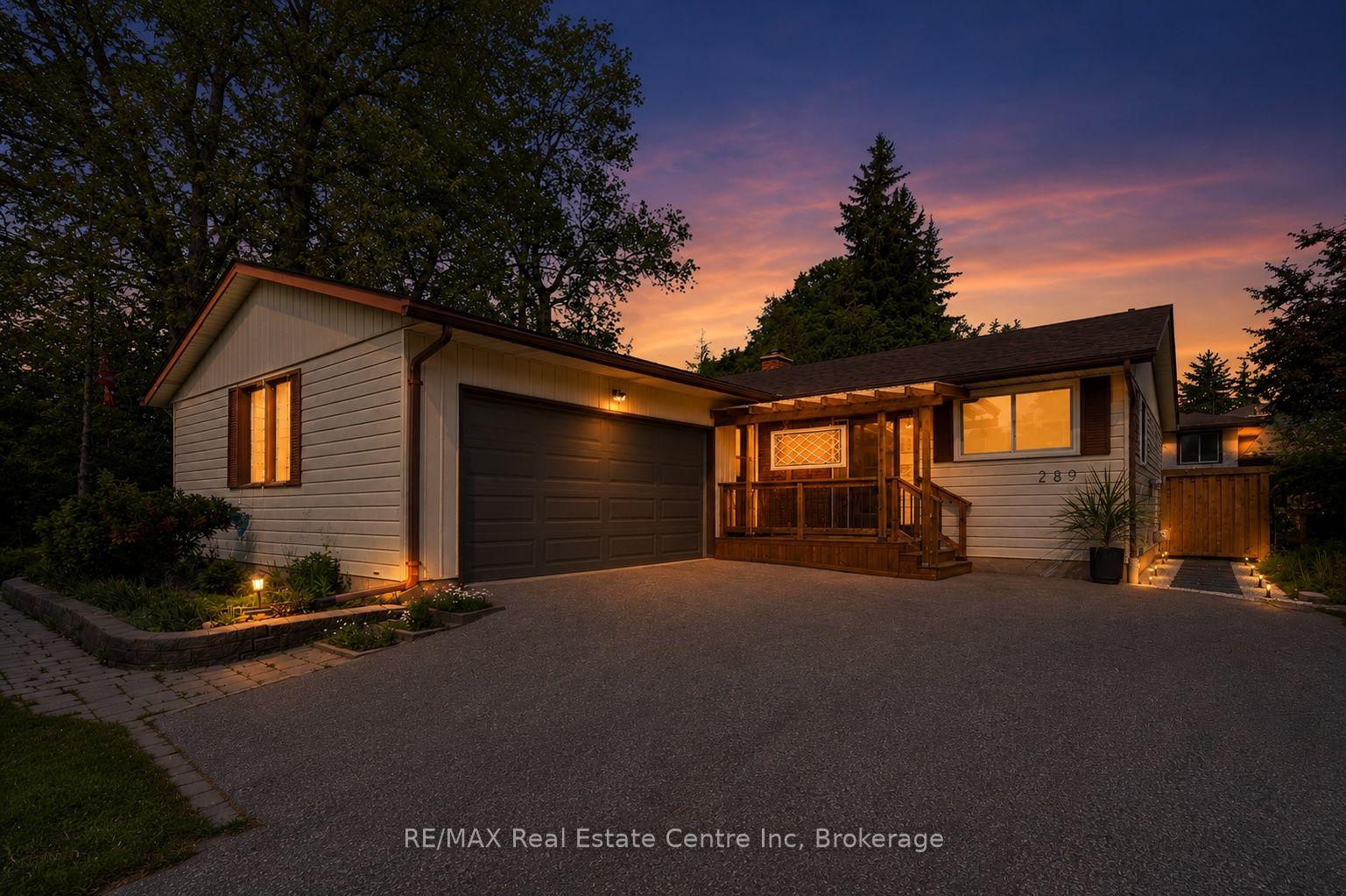 289 Garafraxa Street E — photo 1