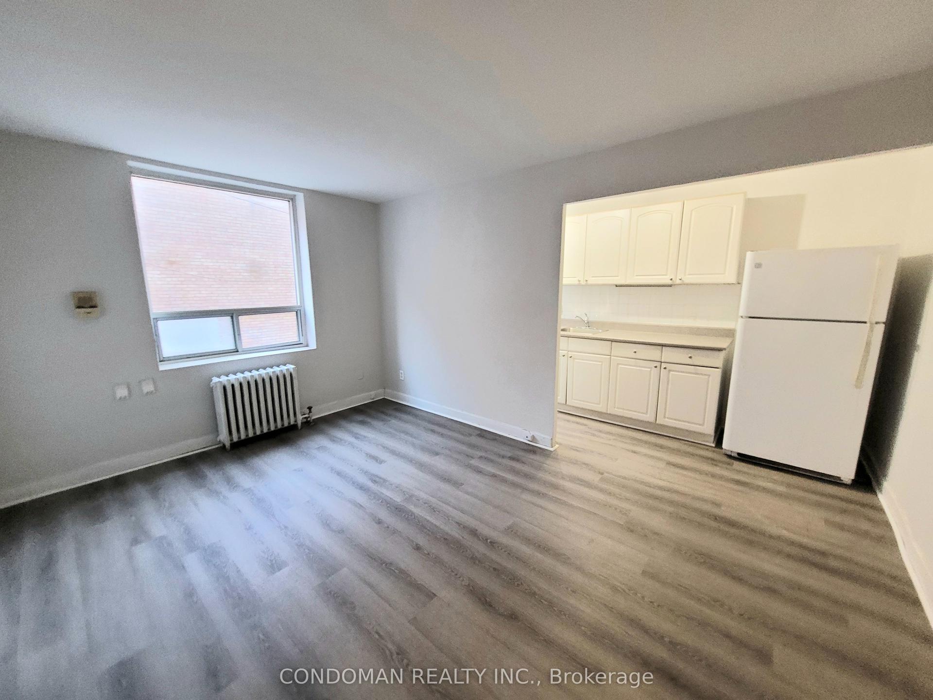 852 Broadview Avenue 105 #105 — photo 1