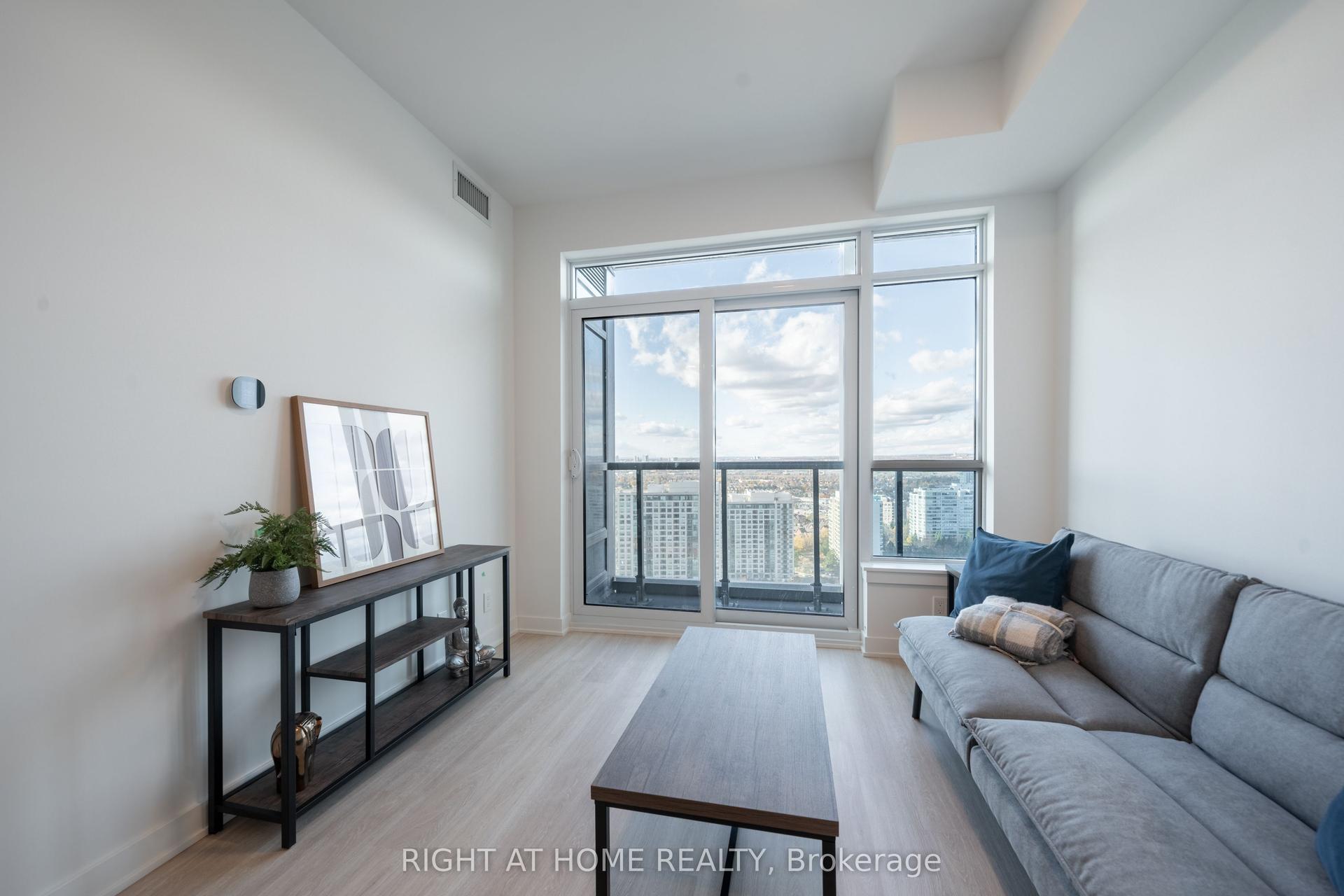 50 Upper Mall Way 2406 #2406, Vaughan — Condo for lease, photo 1