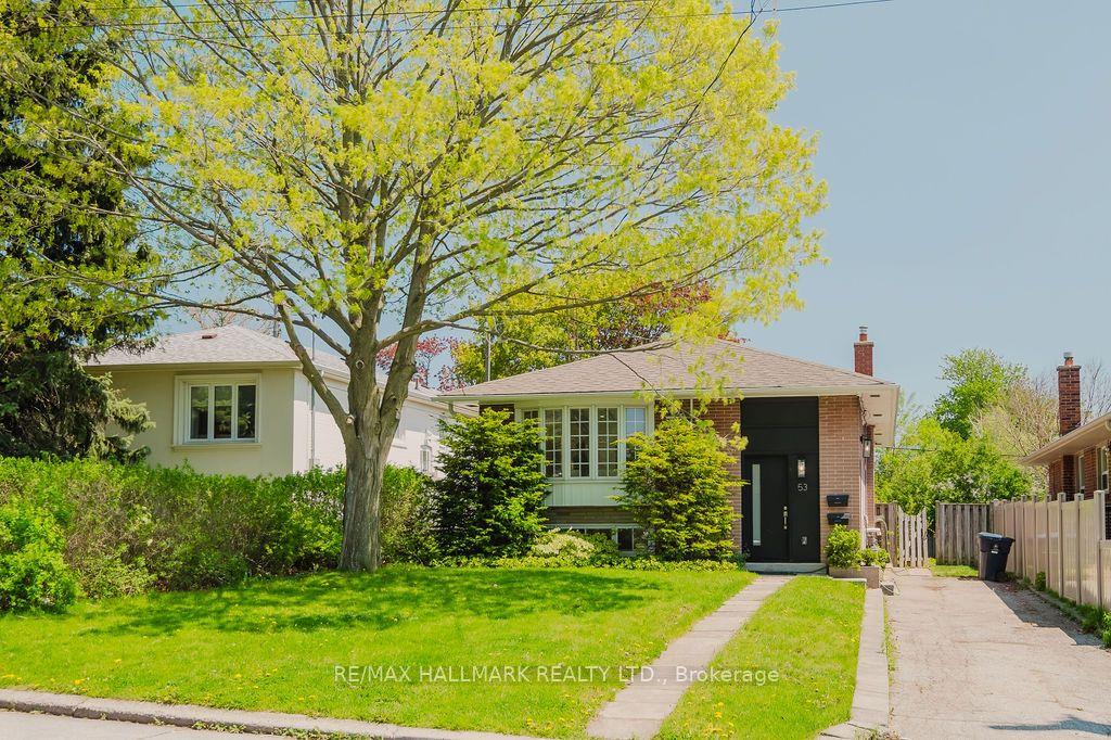 53 Fraserton Crescent — photo 1