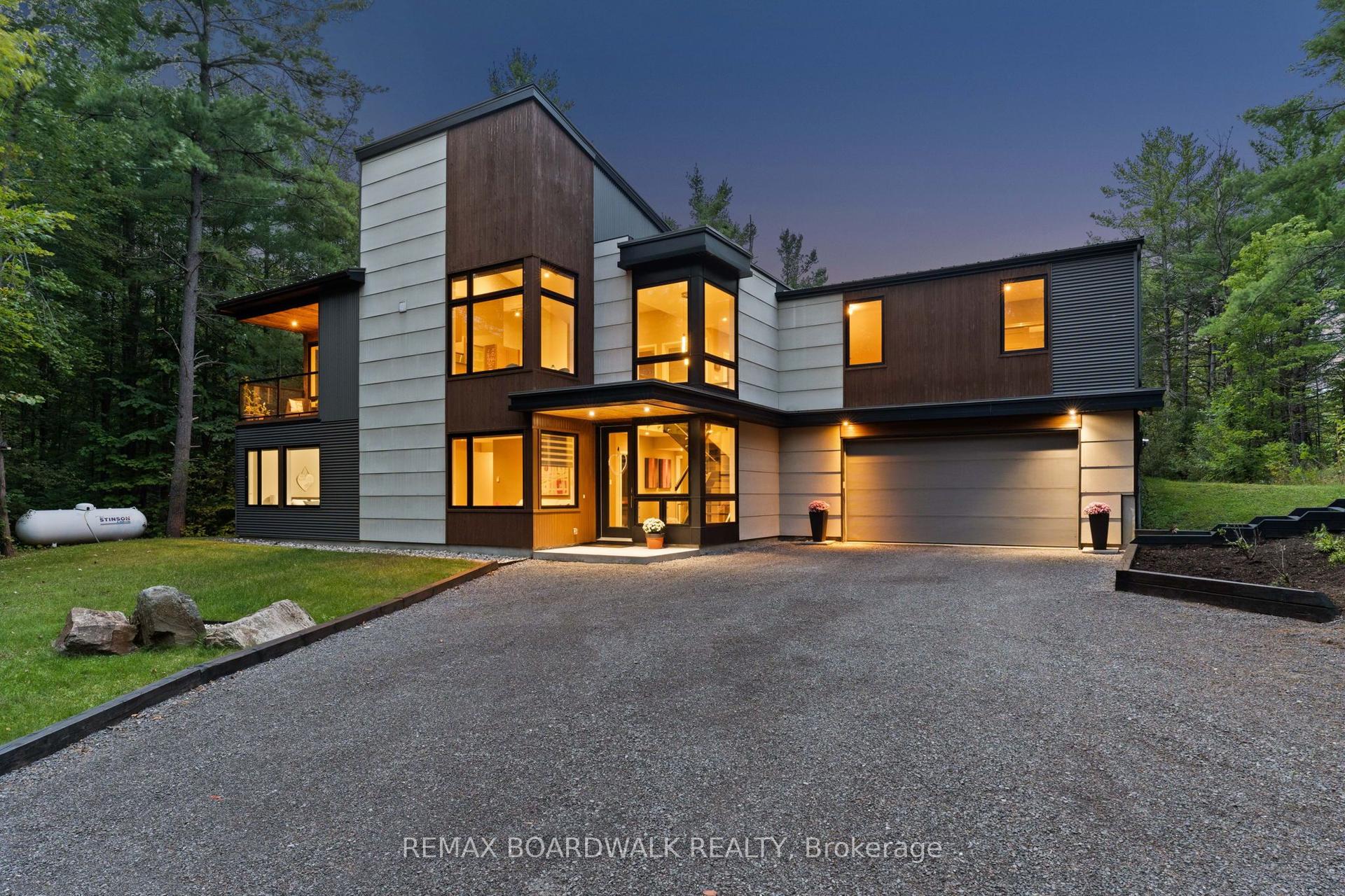 108 EDITH MARGARET Place — photo 1