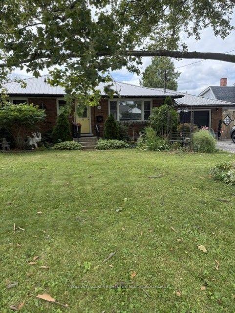 560 Carlton Street E, St. Catharines — Detached for sale, photo 1