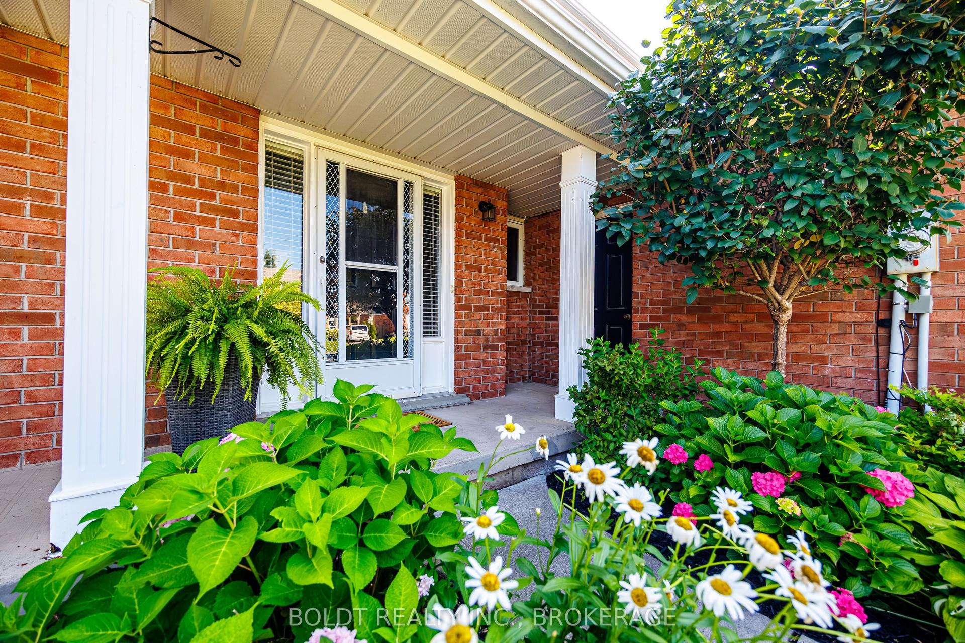 86 Devine Crescent, Thorold — Semi-Detached for sale, photo 1