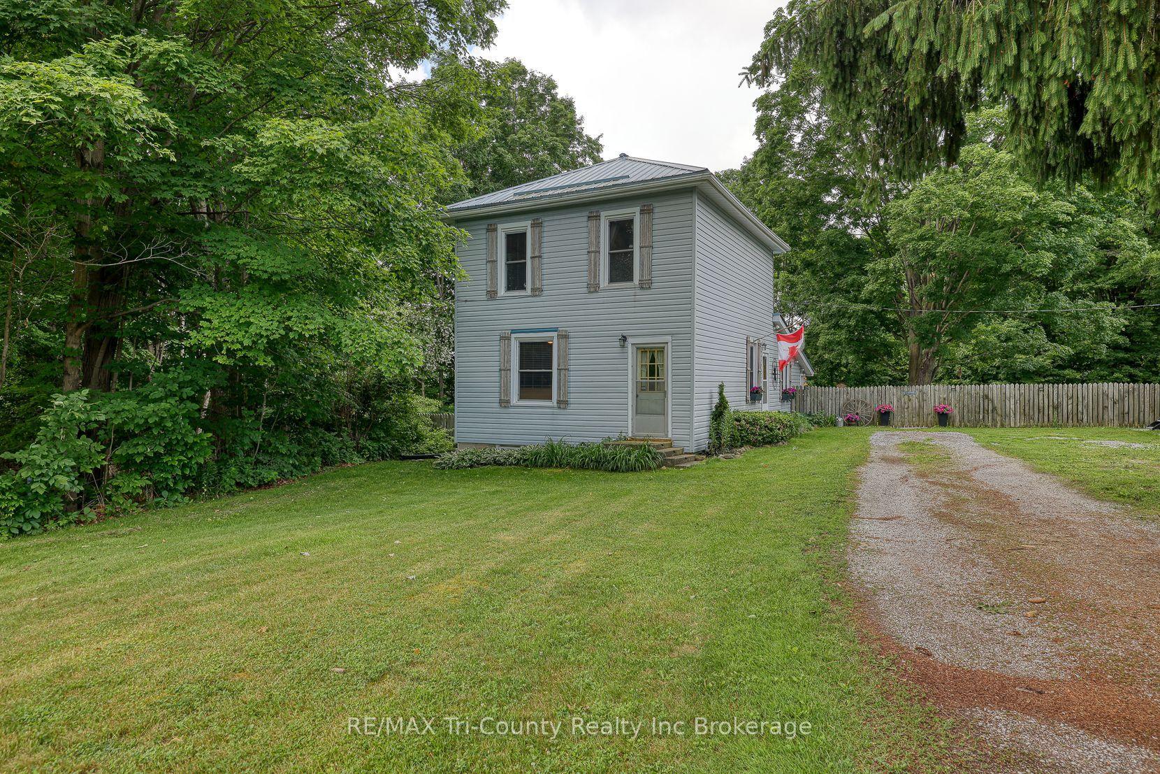 2875 59 Highway — photo 1