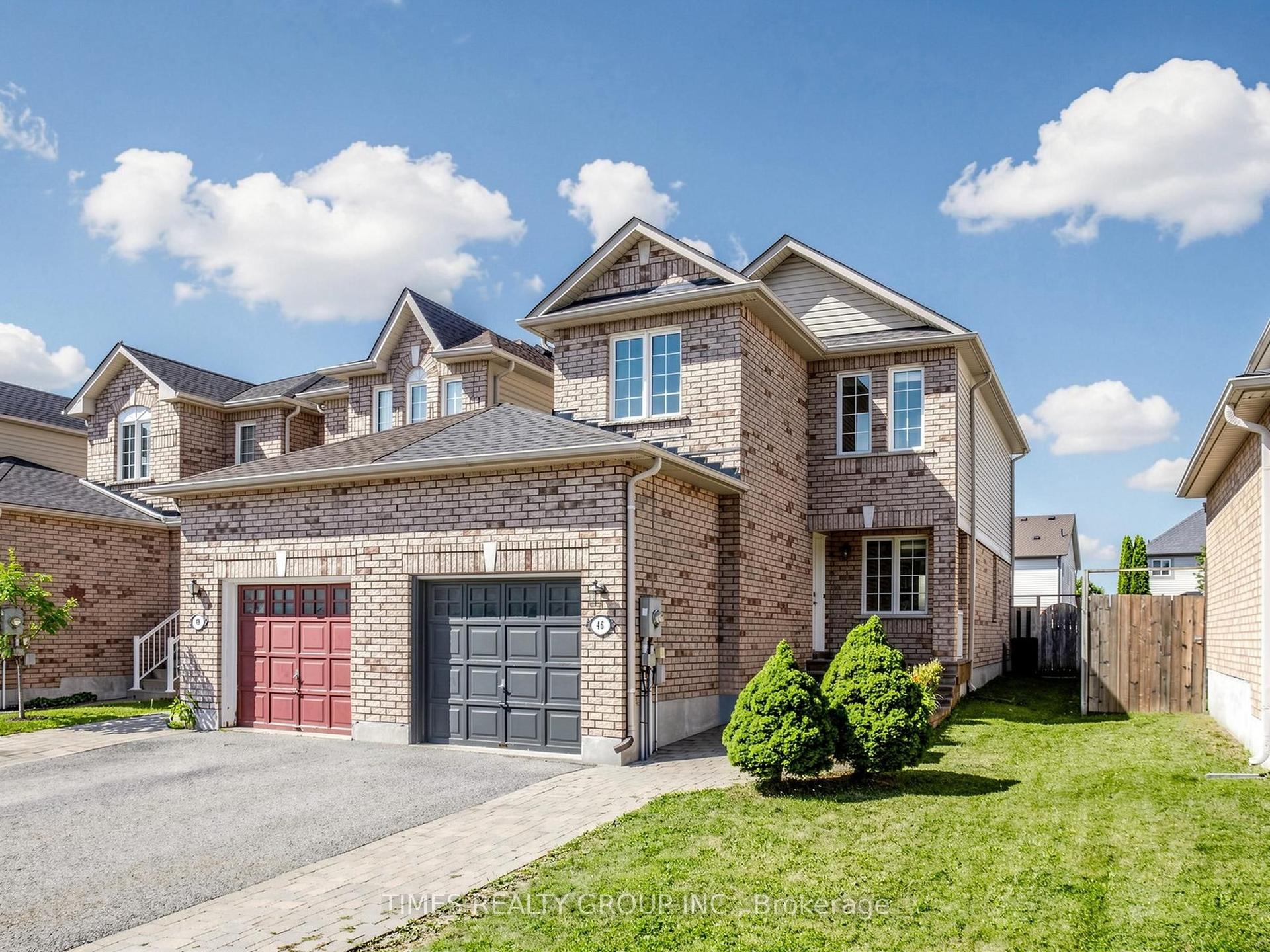 46 Ridwell Street, Barrie — Townhouse for sale, photo 1