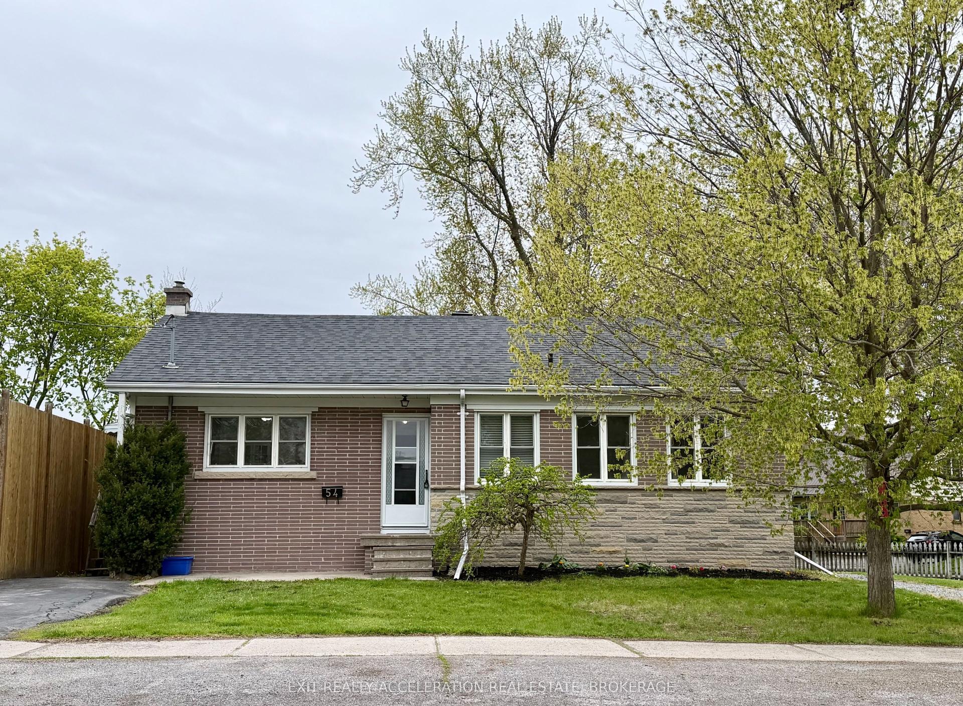 54 Greenlawn Avenue — photo 1