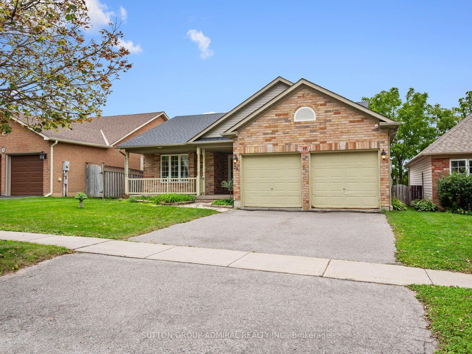28 Harwood Drive, Barrie — Detached for sale, photo 1