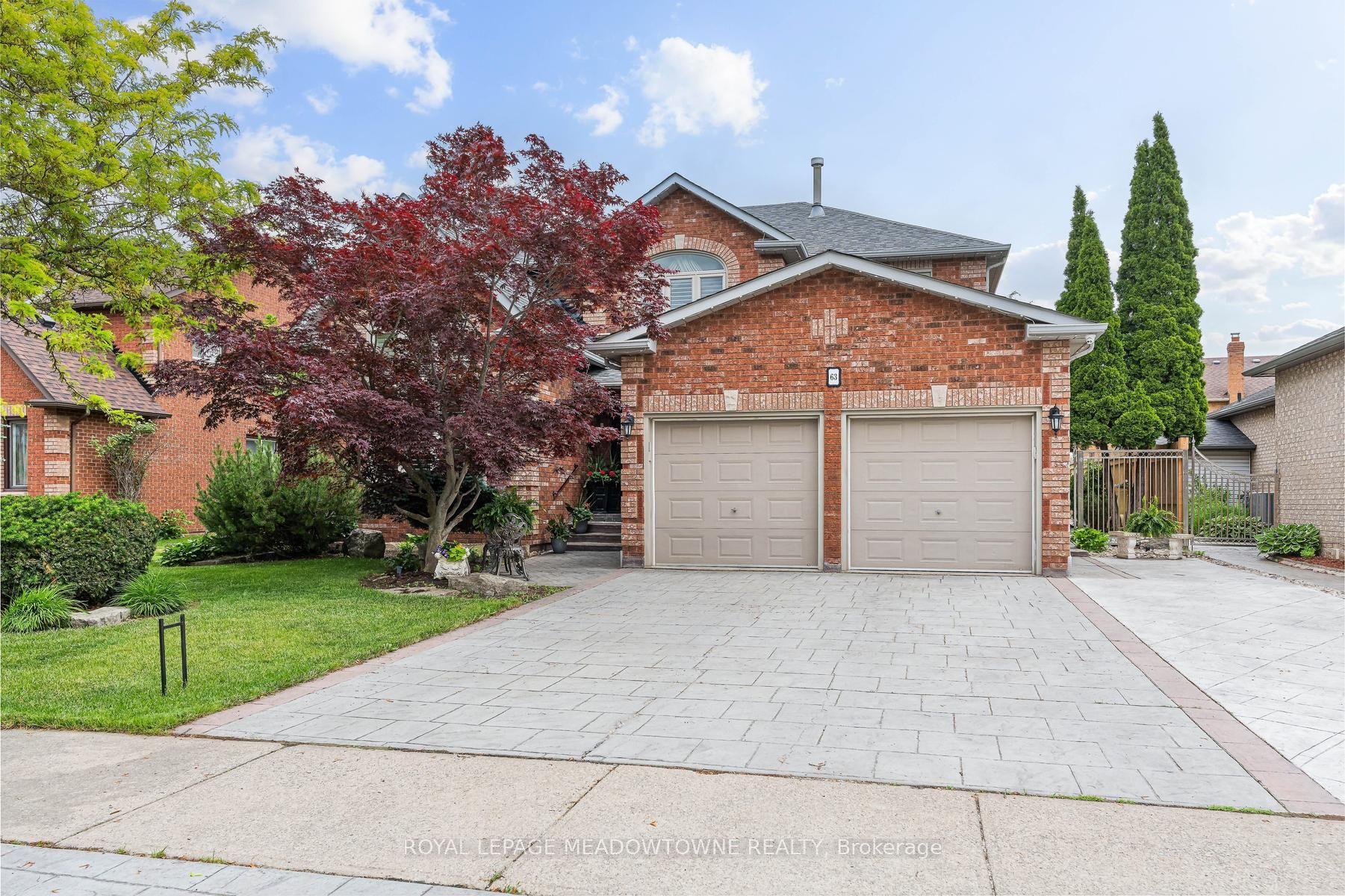 63 Craig Crescent — photo 1