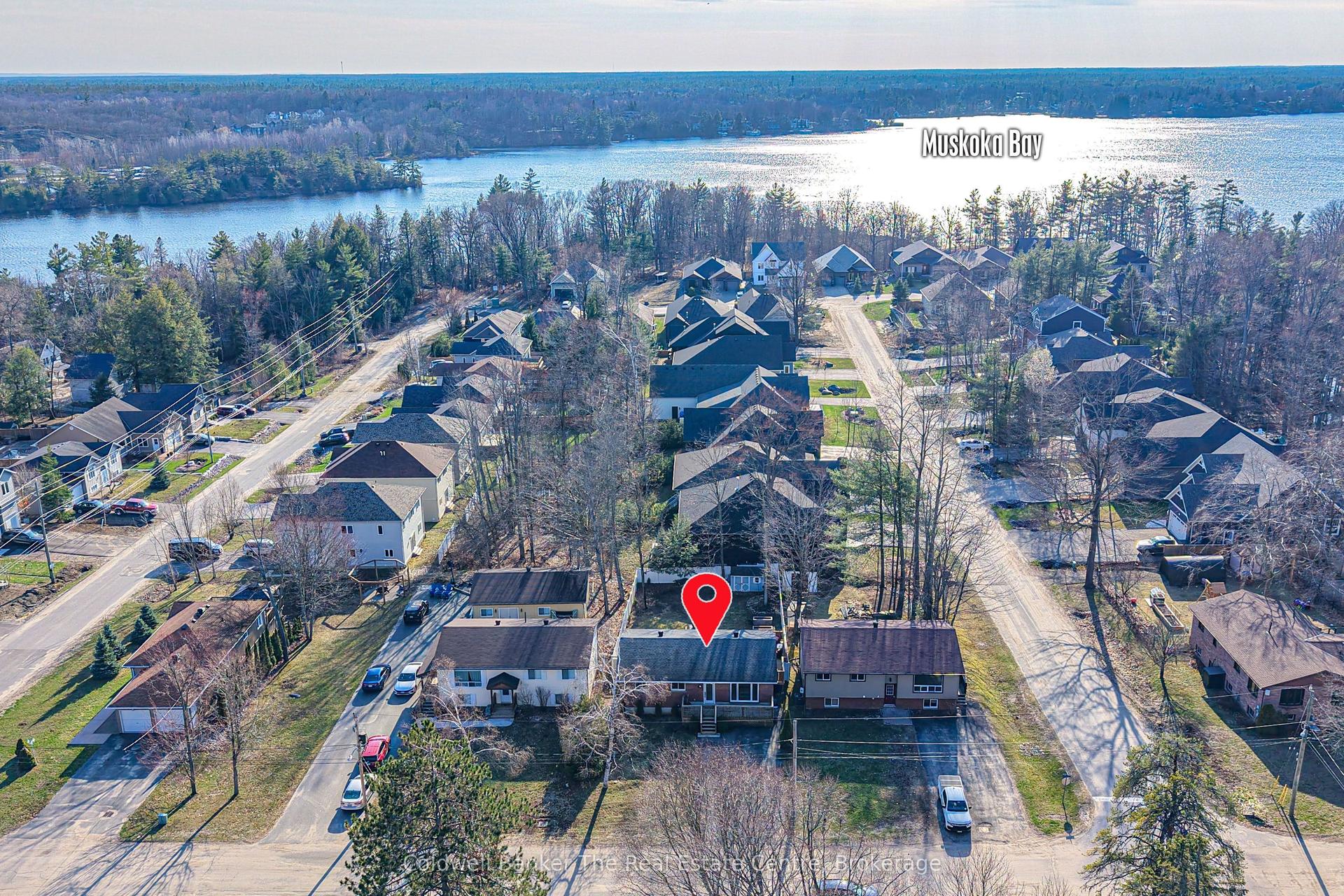 355 Louise Street — photo 1